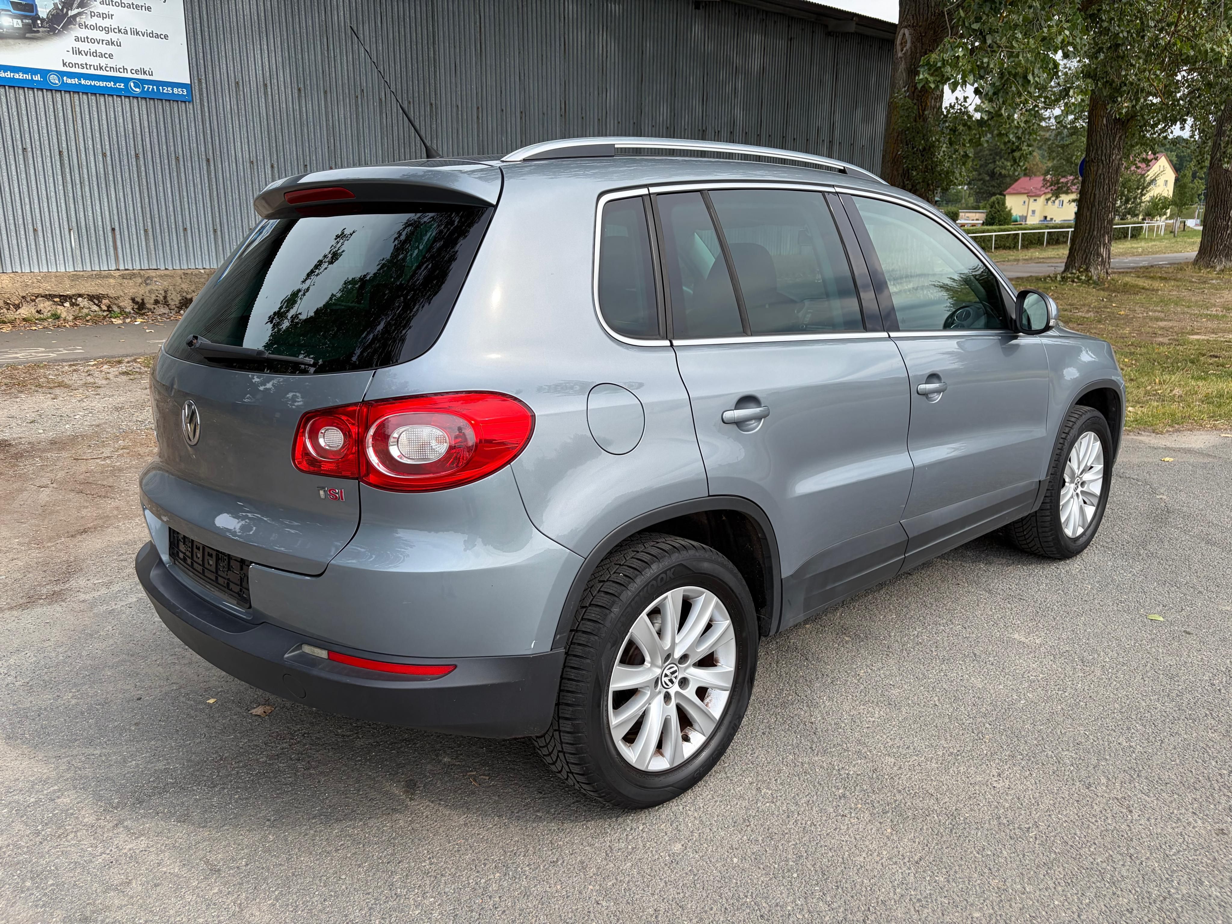 Volkswagen Tiguan, 1.4tsi, serviska, tažné - fotka 6