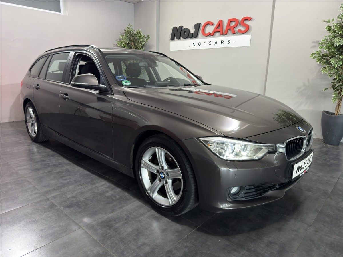 BMW Řada 3, 2,0   320i 135KW BI-XEN KŮŽE T - fotka 2