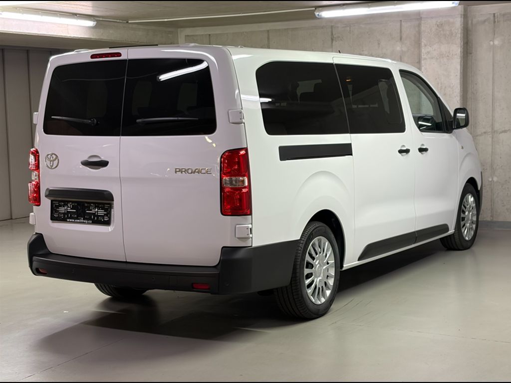 Toyota Proace Verso, 2,2, L2, Combi, 9 míst - fotka 5