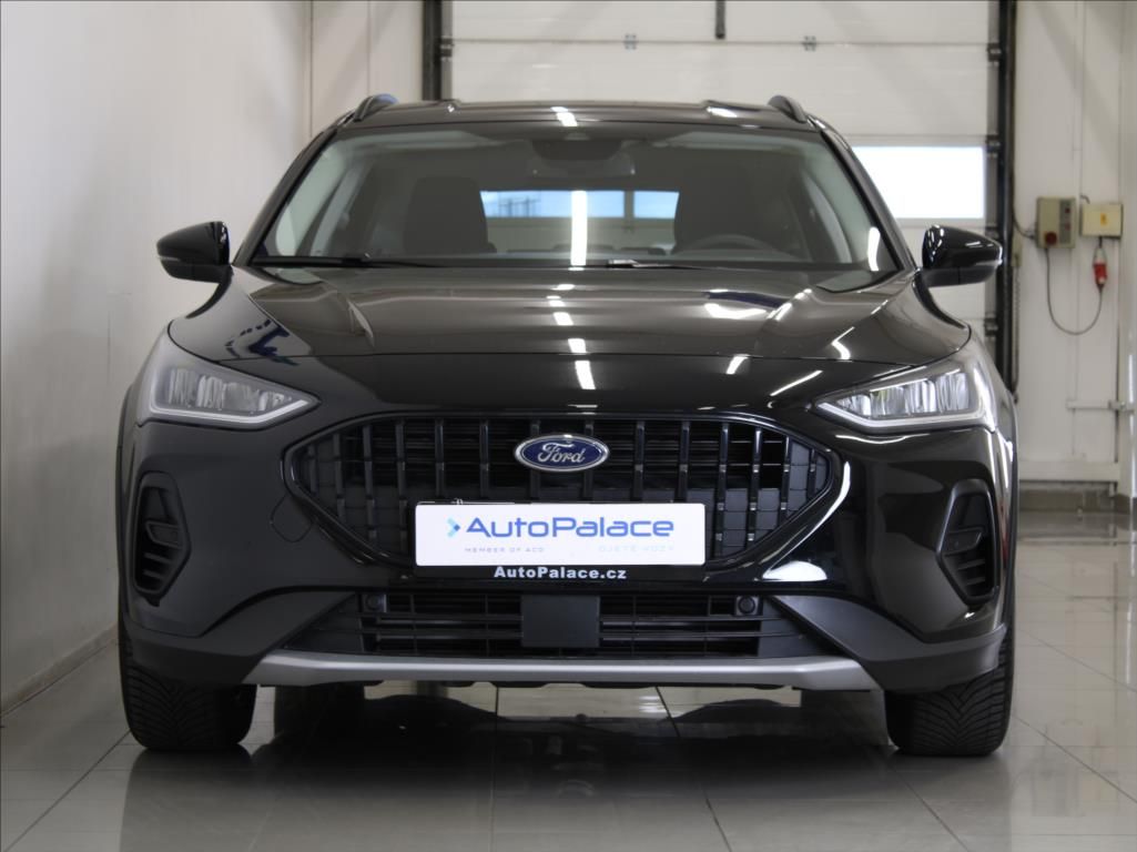 Ford Focus, 1,0 EB 155k. AT Active 9770km! - fotka 2