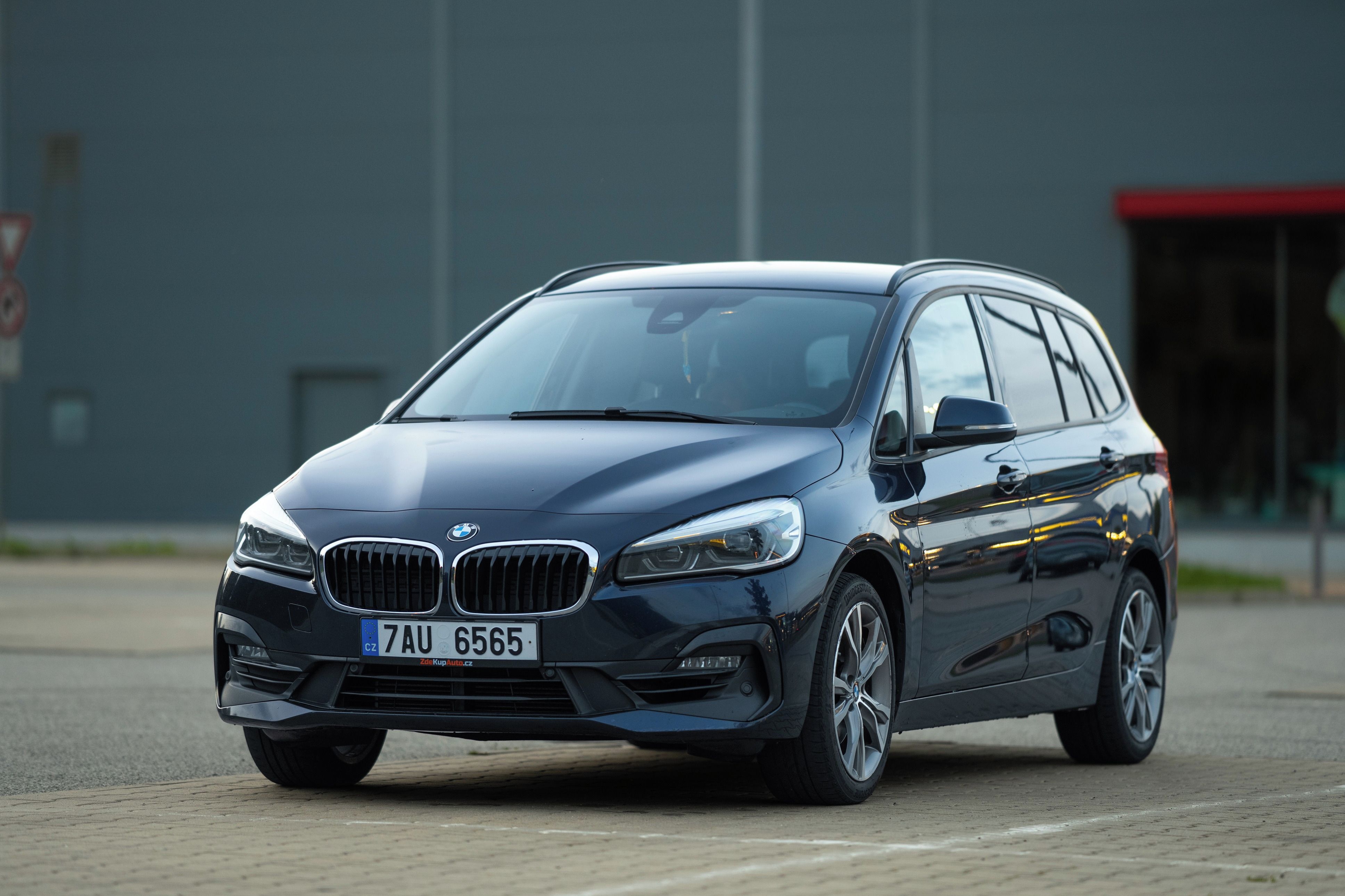 BMW Řada 2, Grand Tourer, Automat, 7.mist - fotka 3