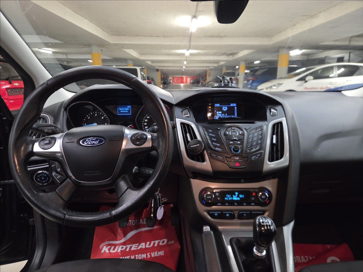 Ford Focus, 1,6 TDCi - fotka 6