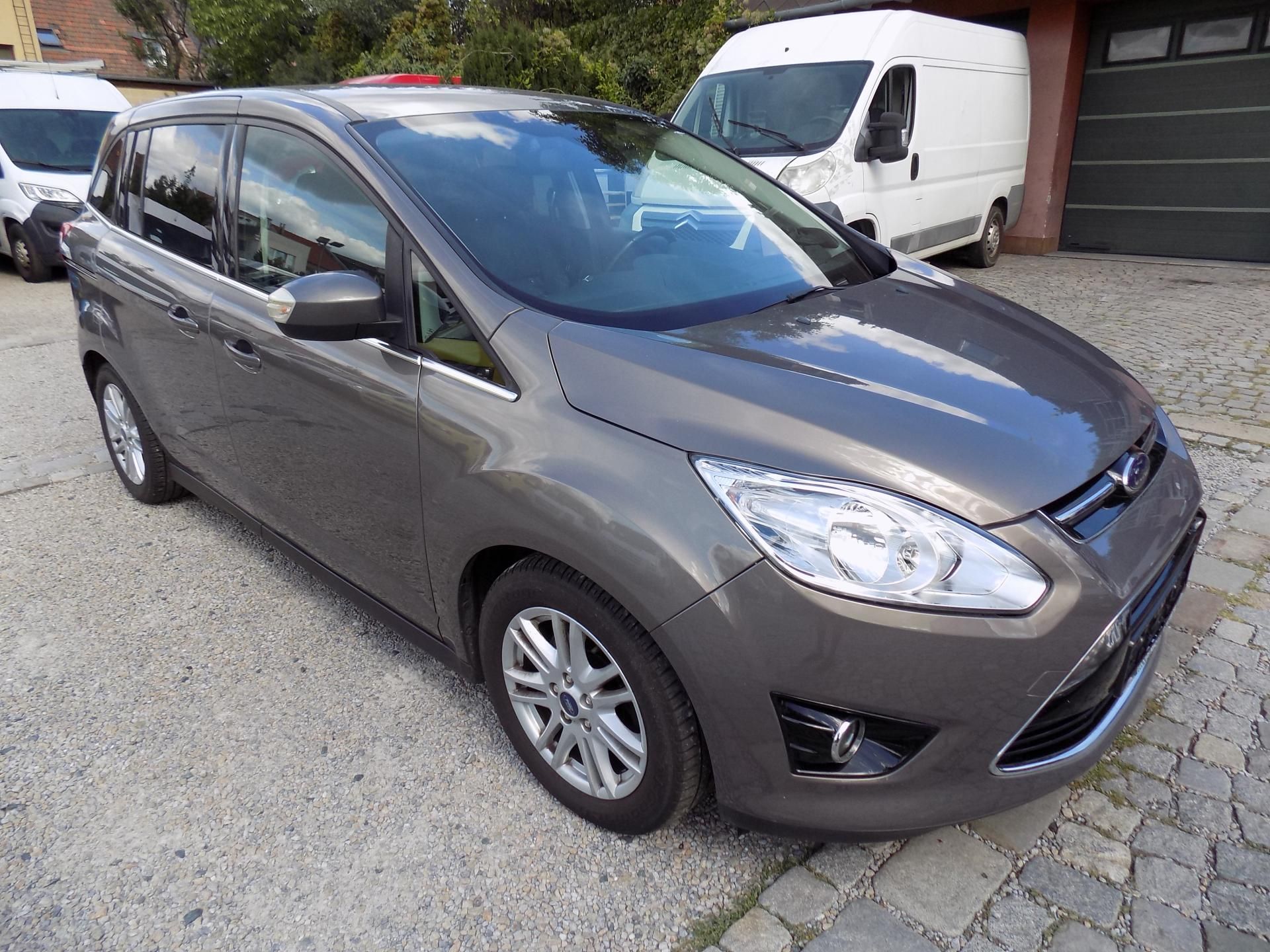 Ford Grand C-MAX, 2,2 TDCI 103 KW AUTO/AC, TEMP - fotka 5