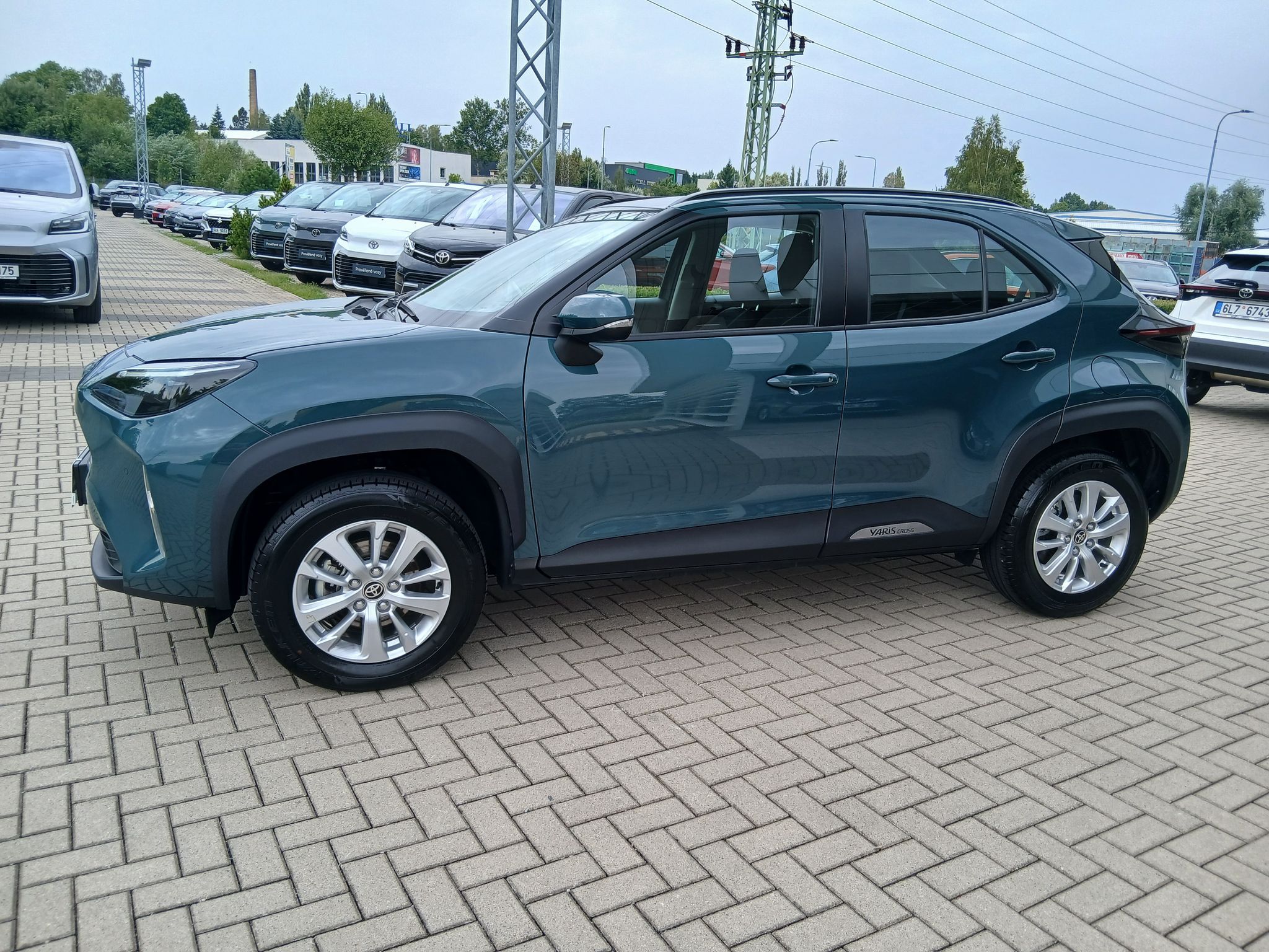 Toyota Yaris Cross, 1.5 Hybrid e-CVT Comfort - fotka 3