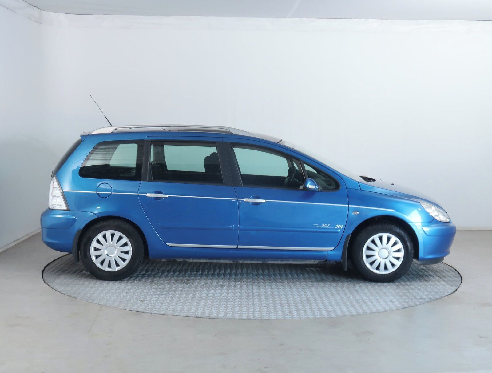 Peugeot 307, 1.6 16V, po STK, Klima - fotka 6