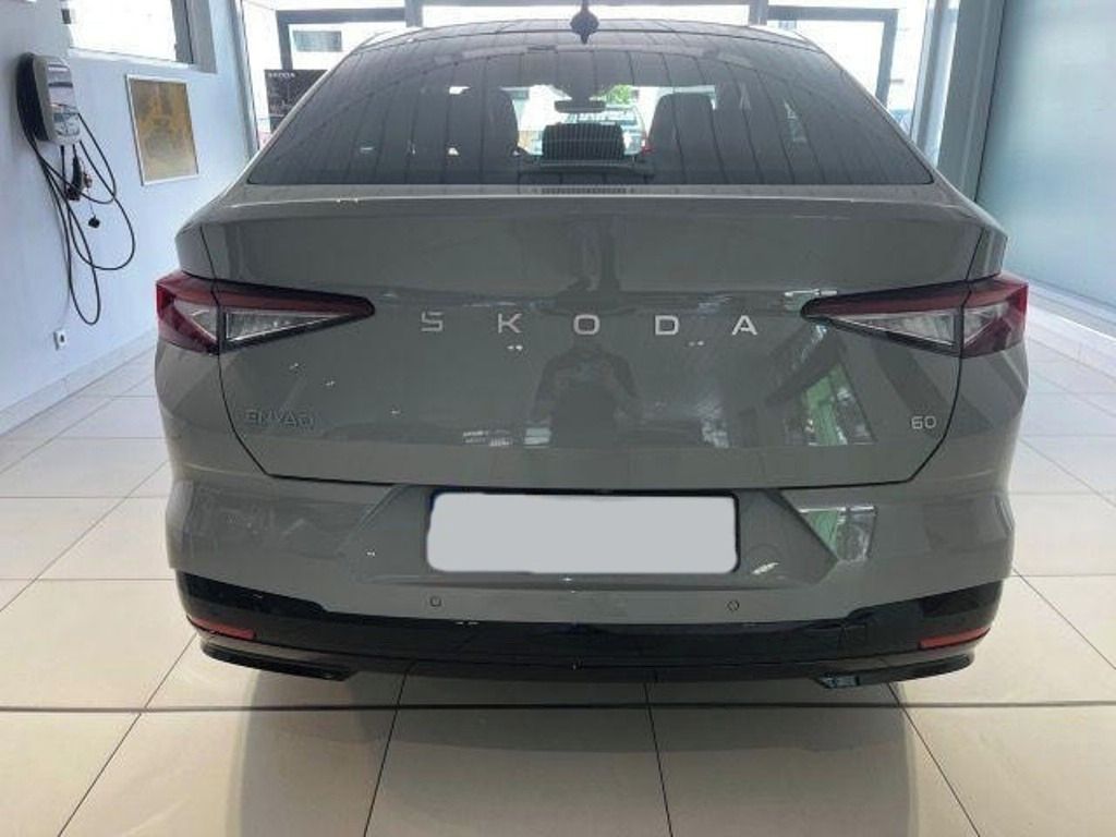Škoda Enyaq Coupé, 60 Loft *Kamera*Navi*Led*DAB* - fotka 4