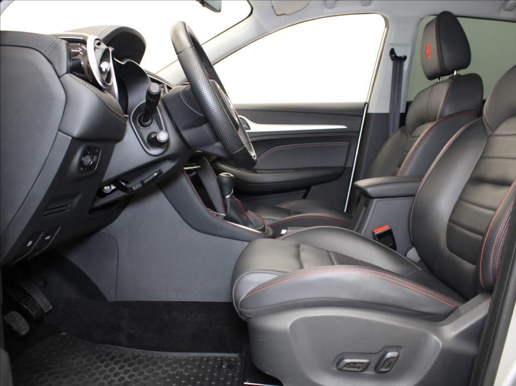 MG ZS, 1,5 DVVT 78kW Emotion 8520km! - fotka 6