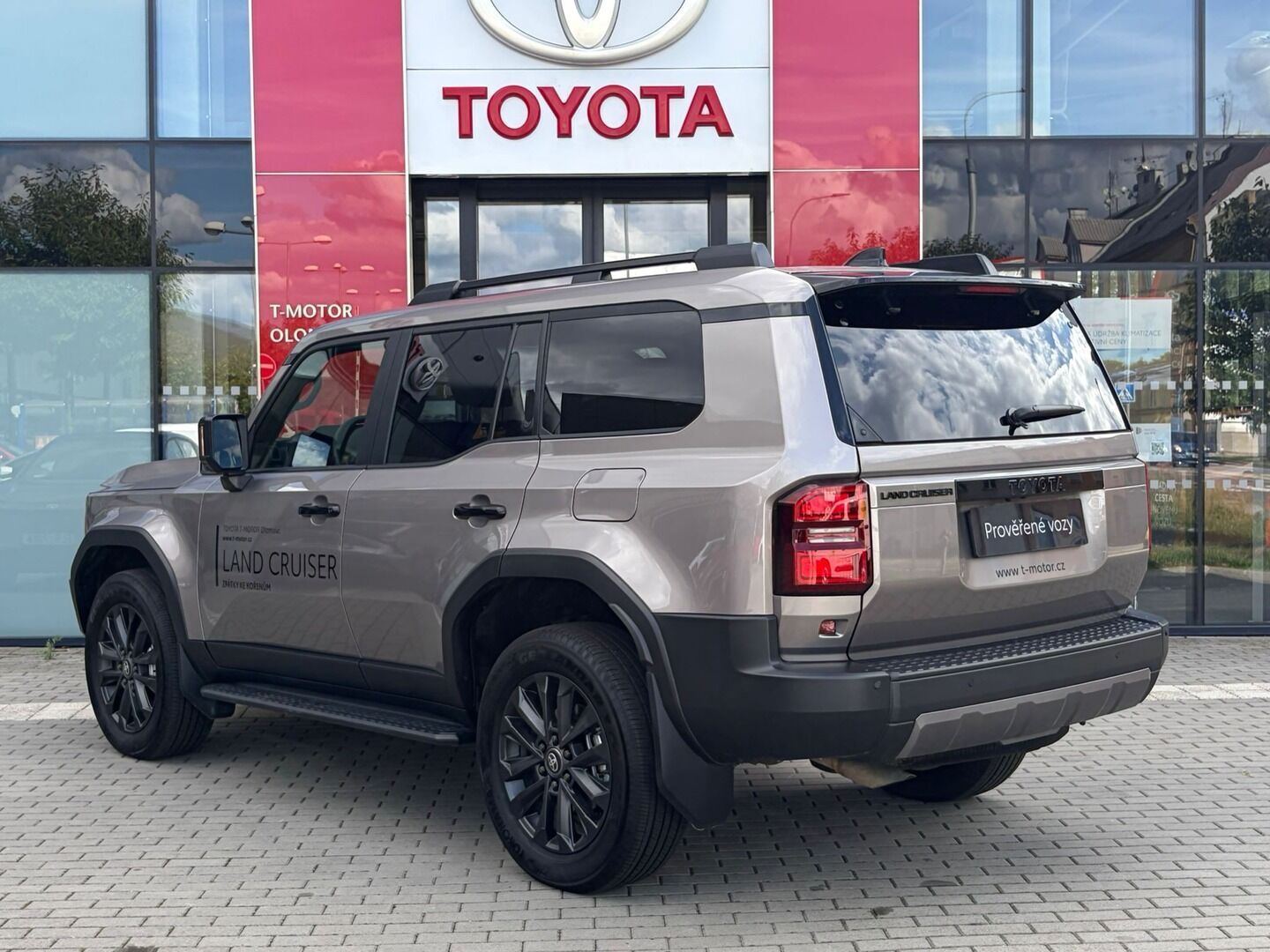 Toyota Land Cruiser, 2.8 Executive - fotka 2