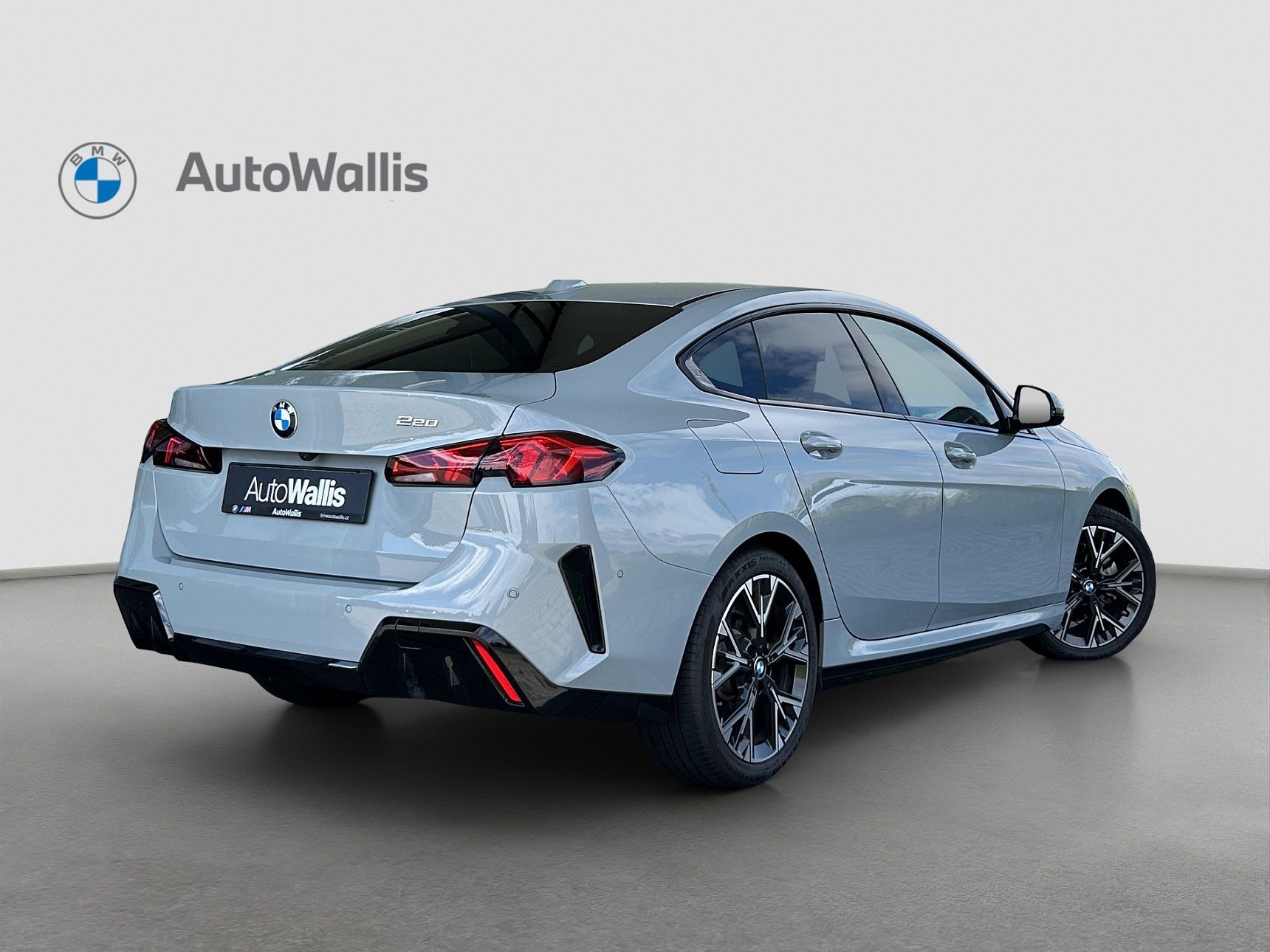 BMW Řada 2 - fotka 2