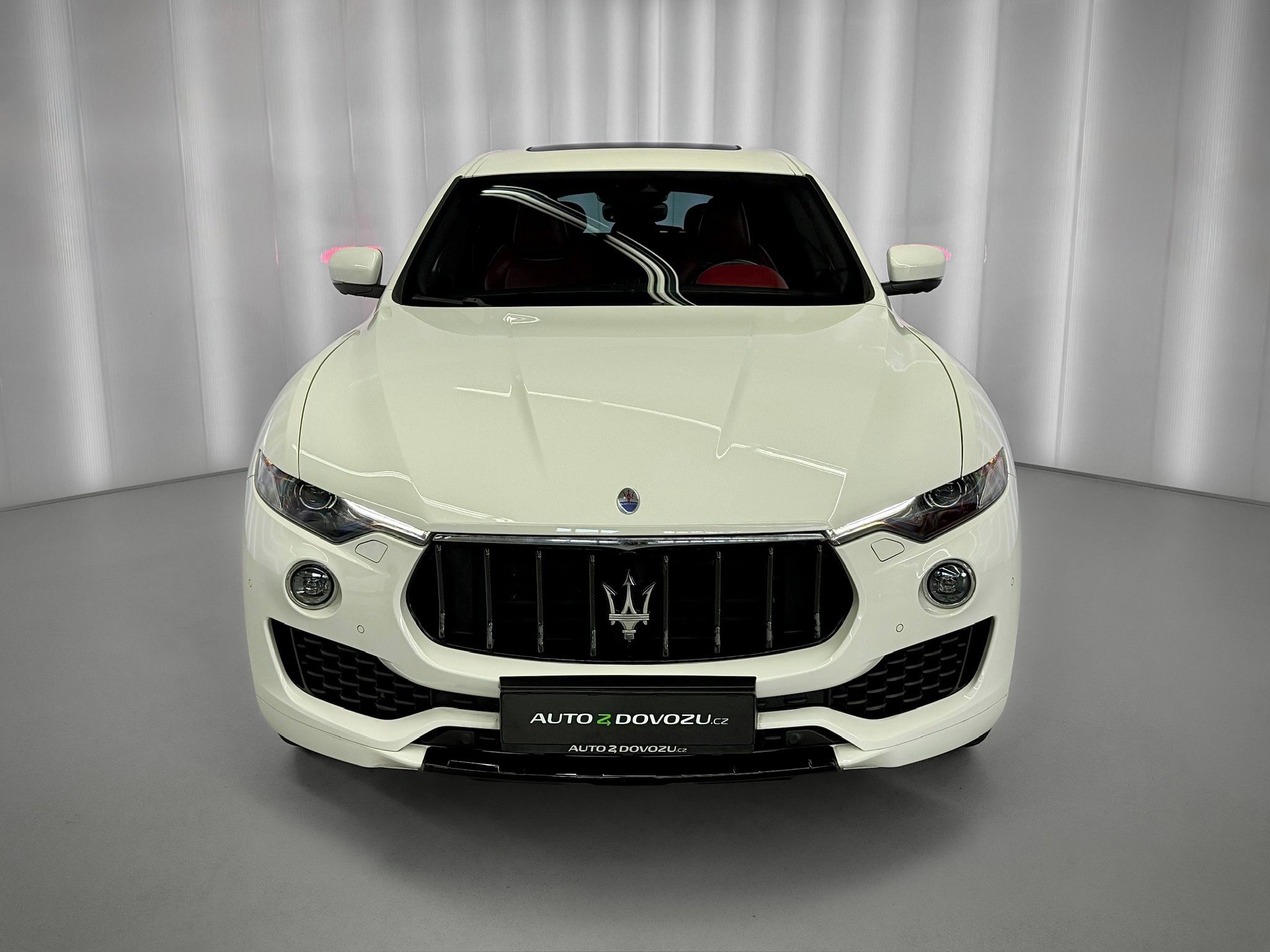 Maserati Levante, V6 Q4 DIESEL, PANORAMA, VZDUCH - fotka 3