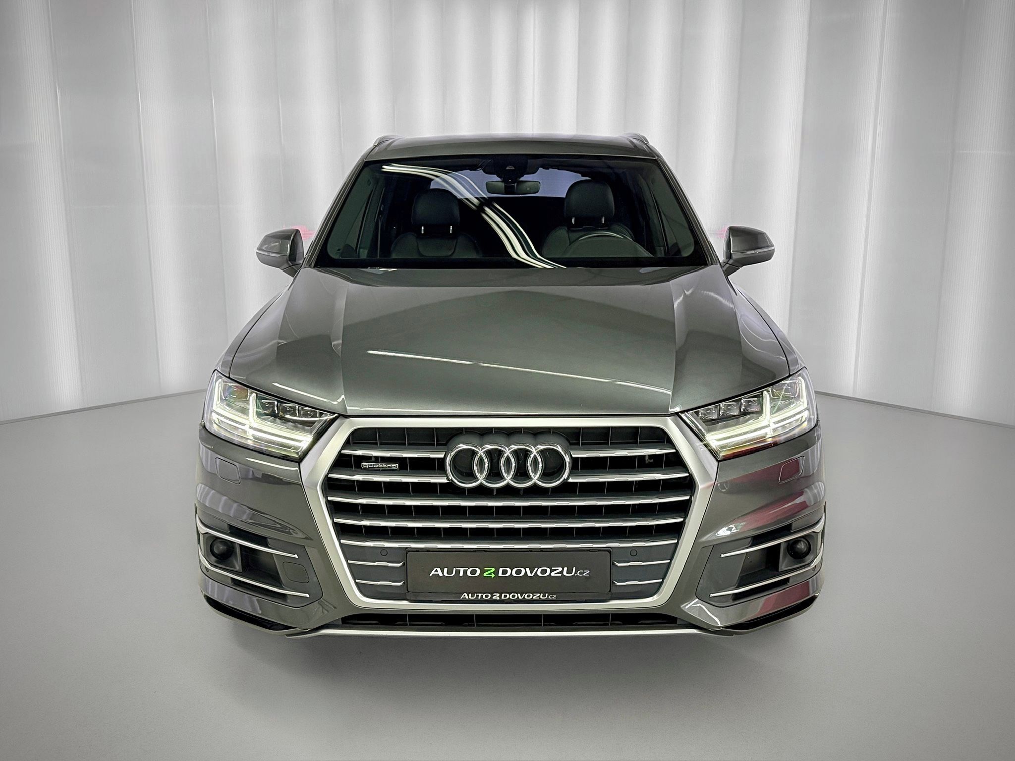 Audi Q7, 3.0TDI 200KW QUATTRO S-LINE - fotka 2