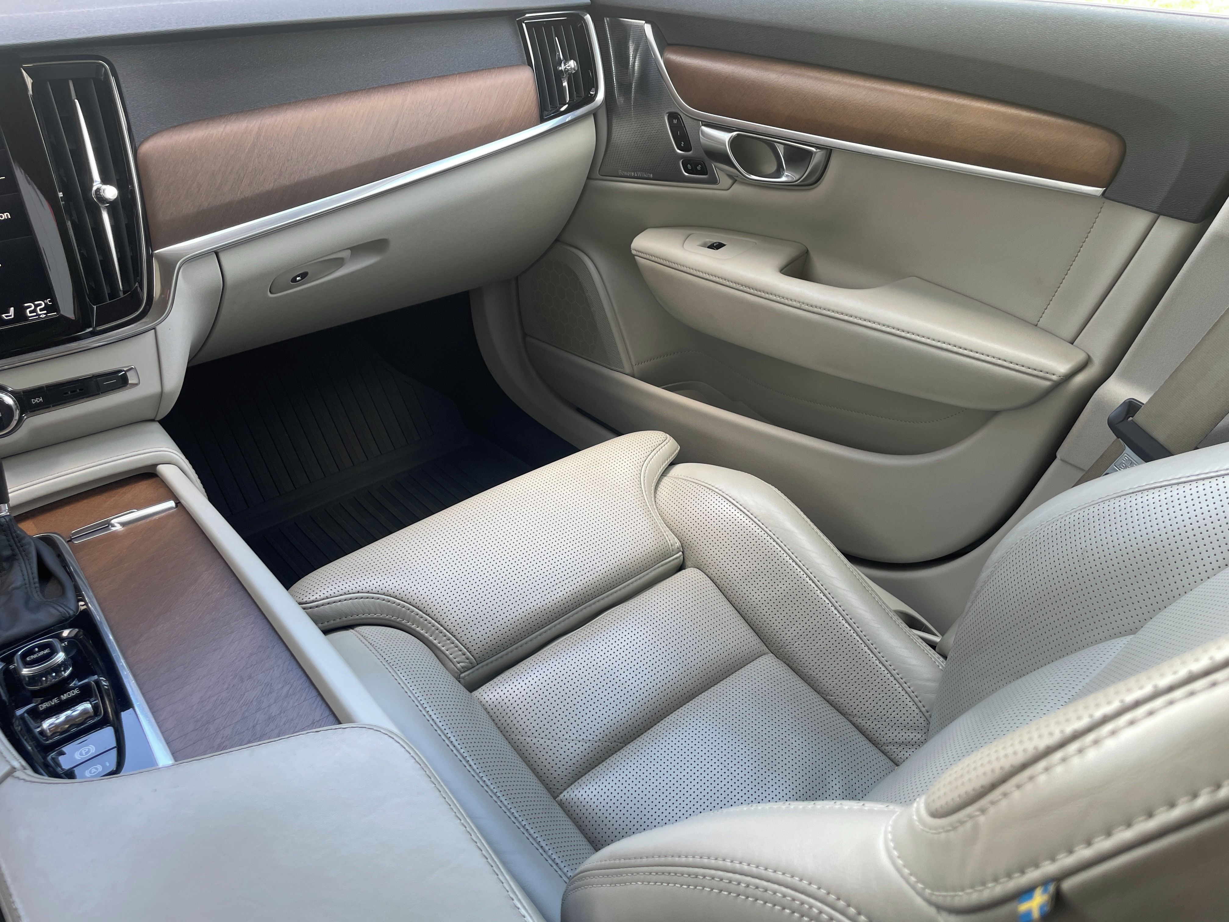 Volvo V90, D5 AWD INSCRIPTION - fotka 6