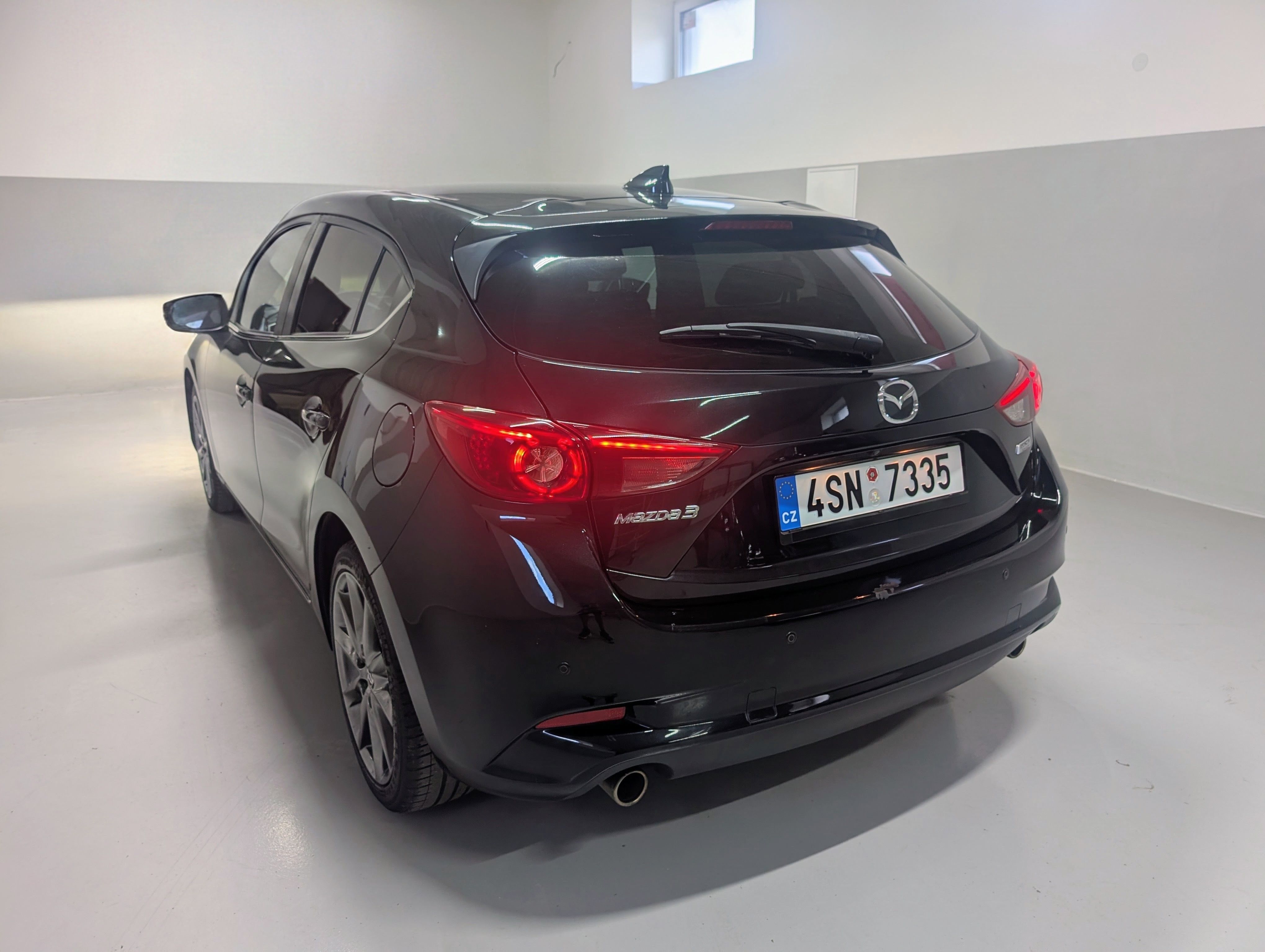 Mazda 3, 1. maj, Tacumi, 2.0i, ČR - fotka 4