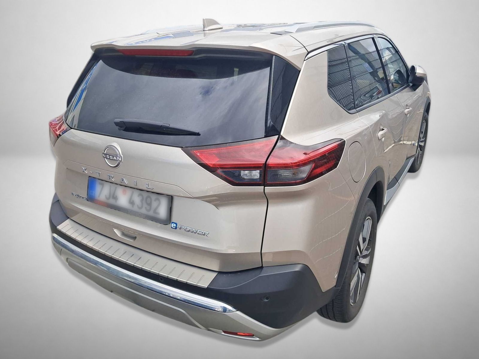 Nissan X-Trail, 1.5 VC-T e-4orce - fotka 2