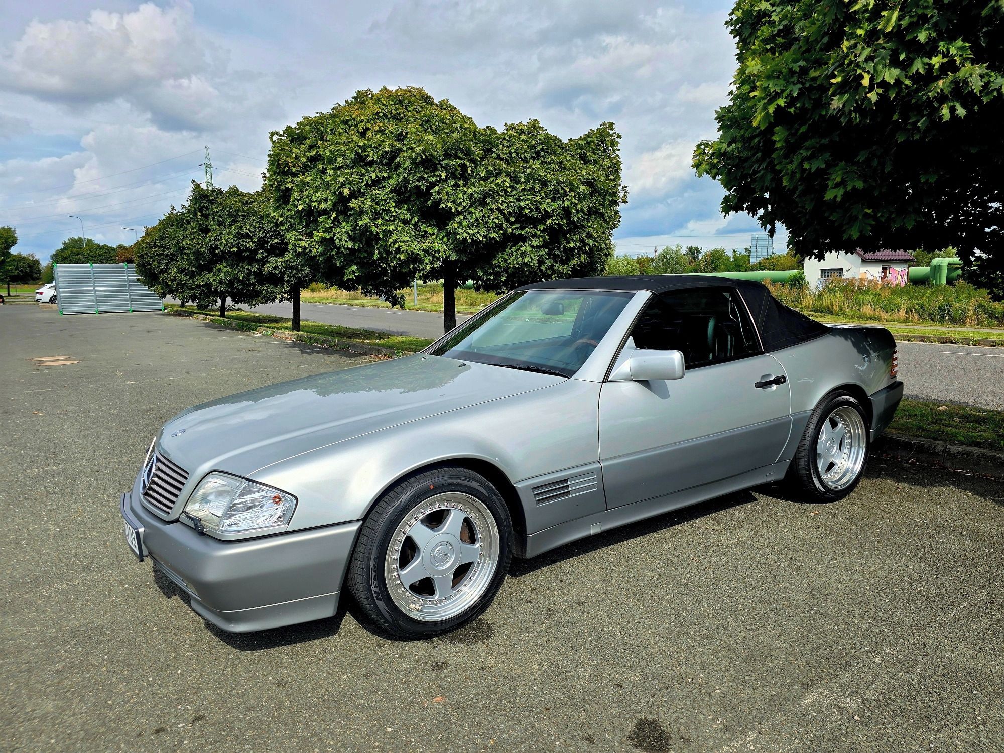 Mercedes-Benz SL, SL500 - velmi zachovalý - fotka 3