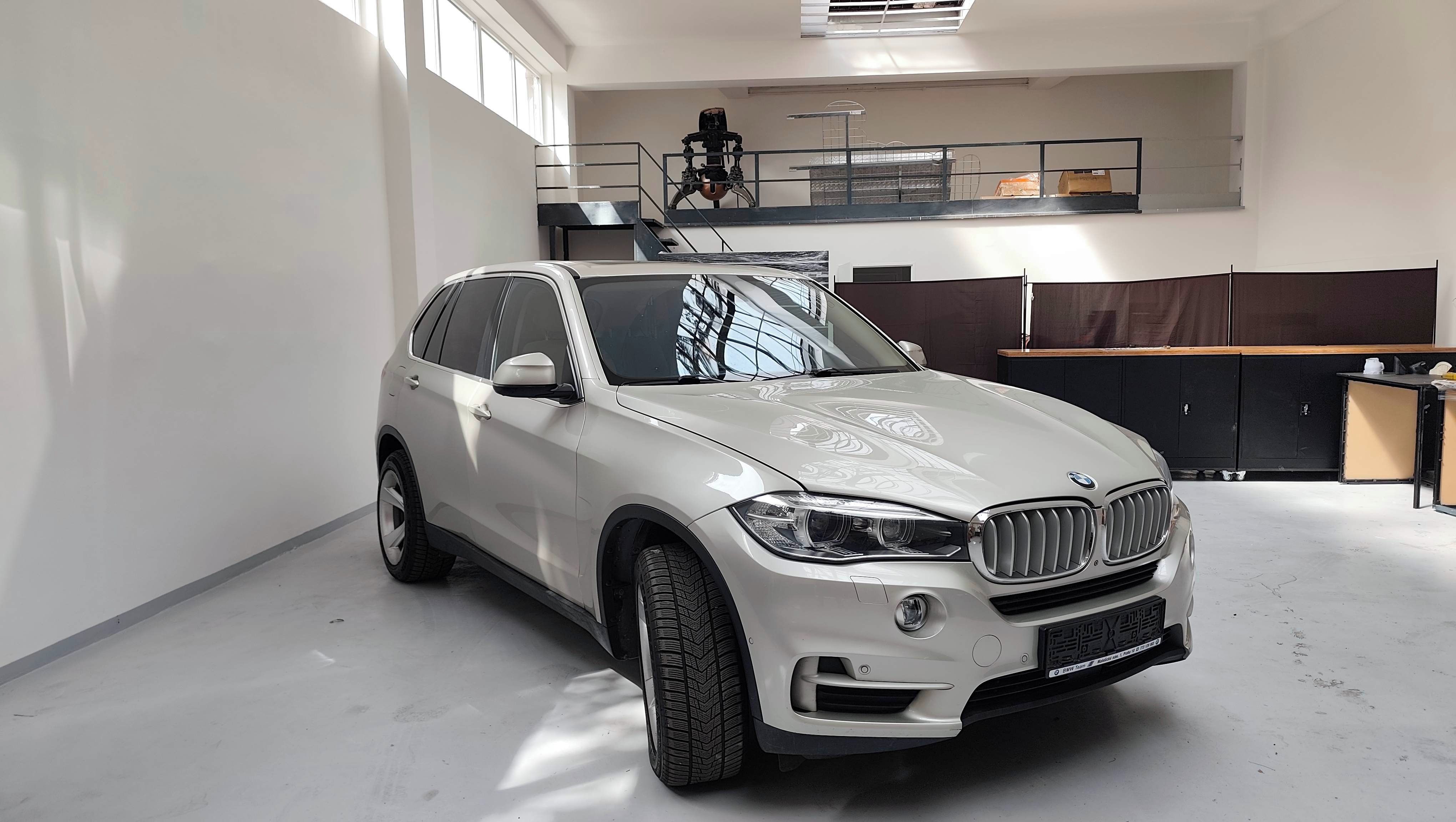 BMW X5, 40d 230kw velká výbava - fotka 2