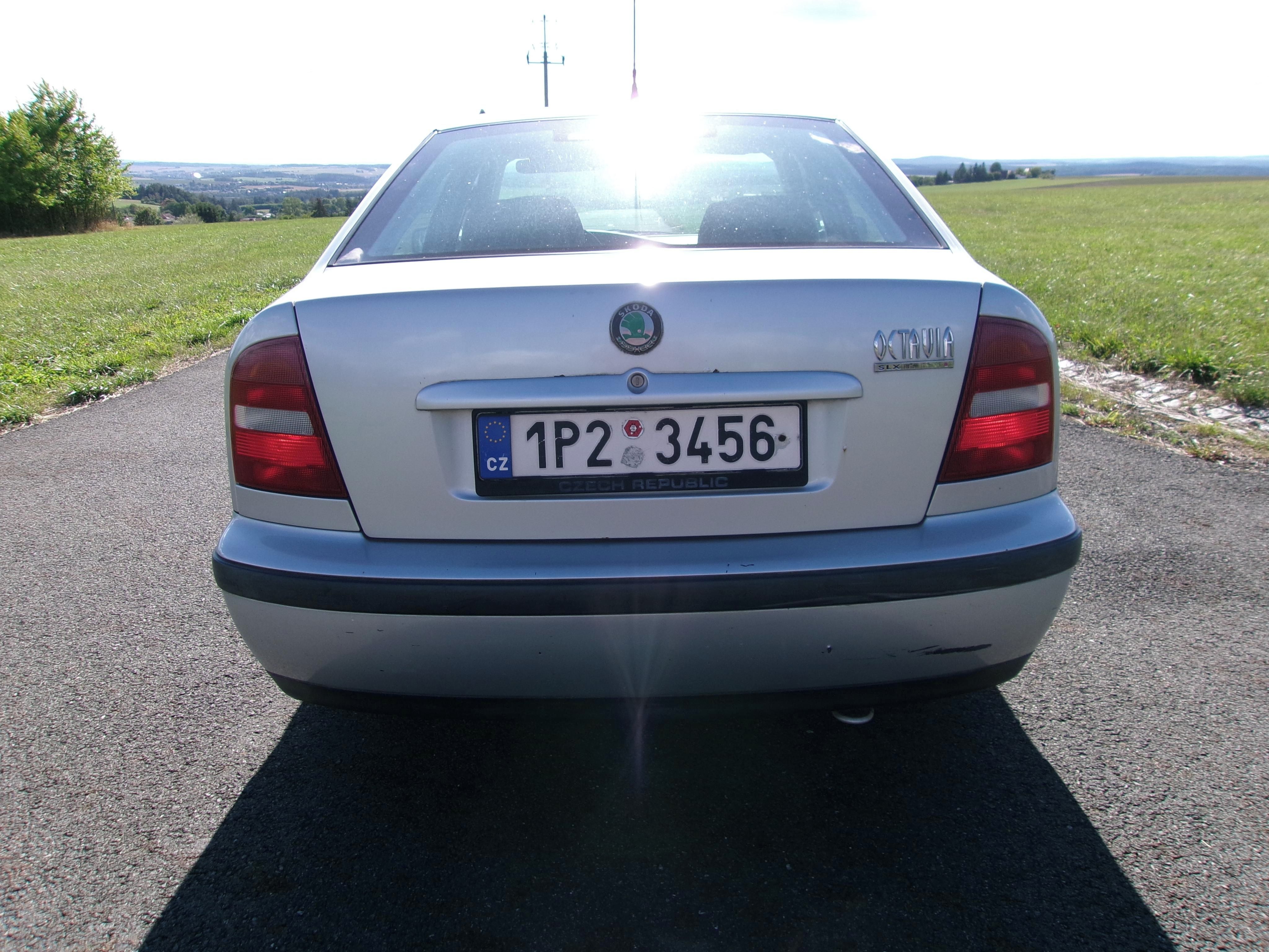 Škoda Octavia, 1,6 74KW koup ČR nová STK - fotka 4