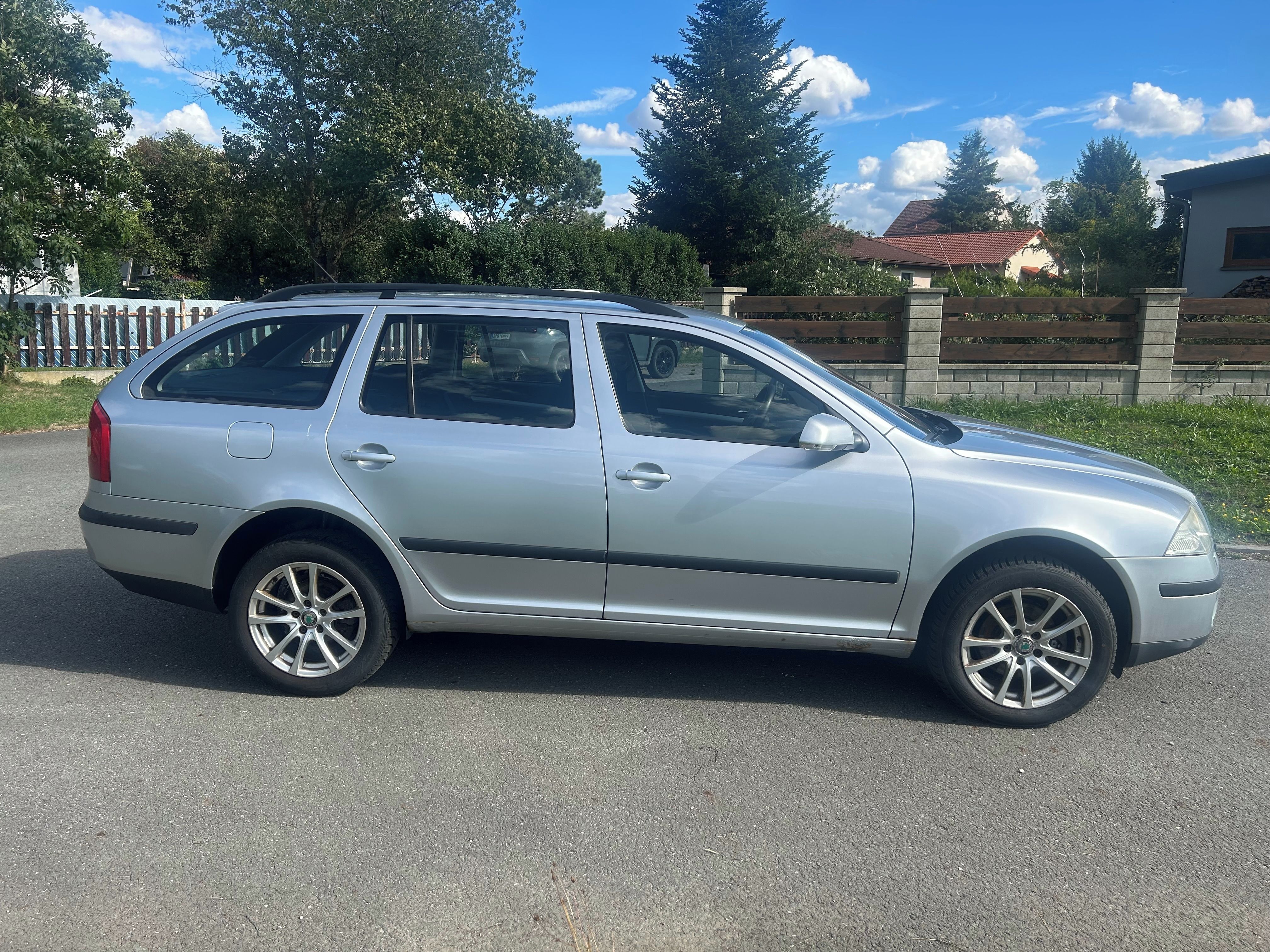 Škoda Octavia - fotka 4