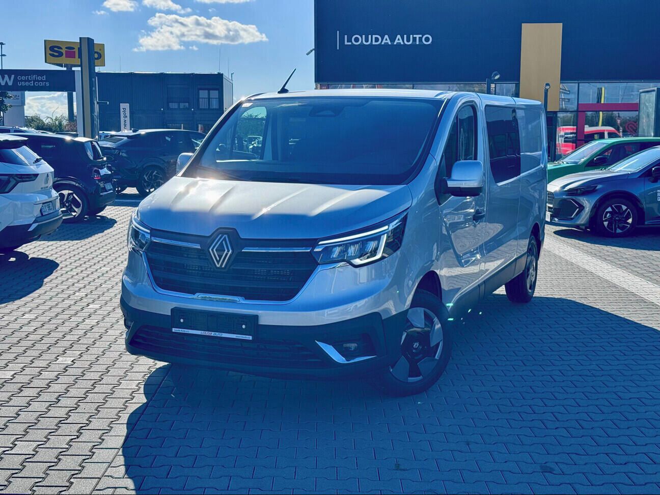 Renault Trafic, L2 Equilibre 150 EAG9 8 míst 2
