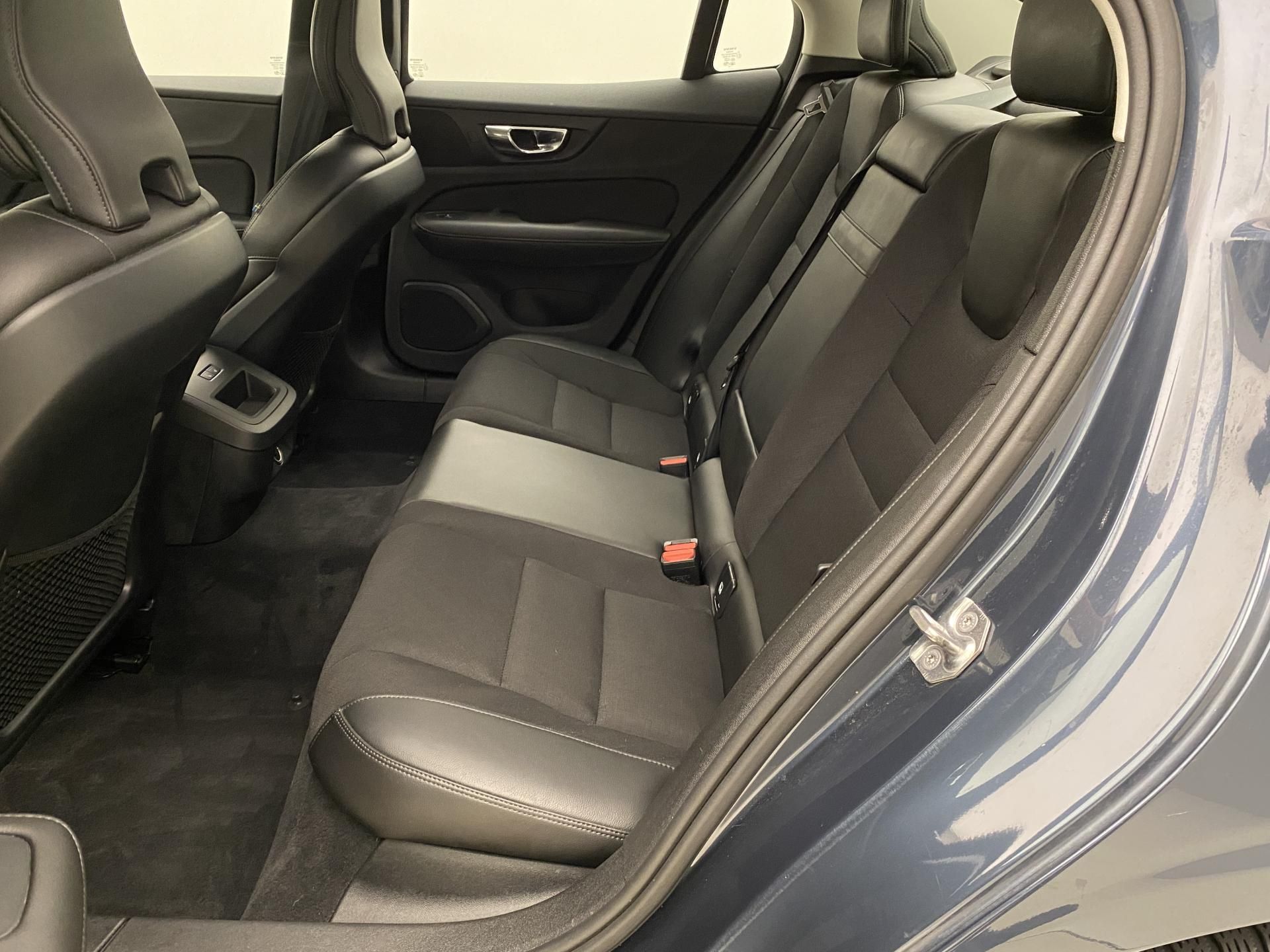 Volvo S60, T4 MOMENTUM AUT - fotka 5