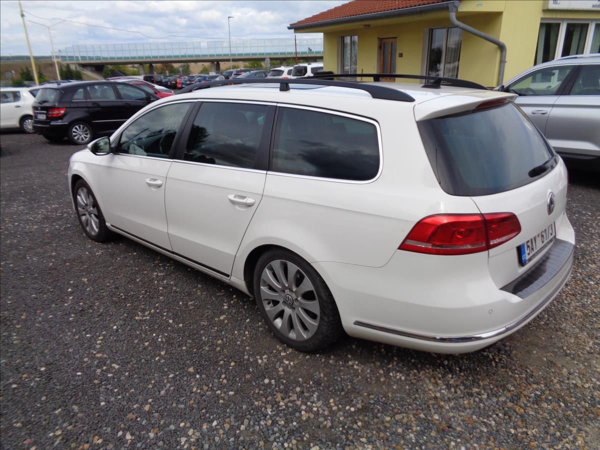 Volkswagen Passat, 2,0 - fotka 5