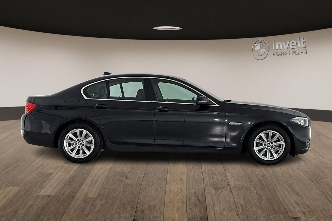 BMW Řada 5, řady 5 | 525 xDrive - fotka 2