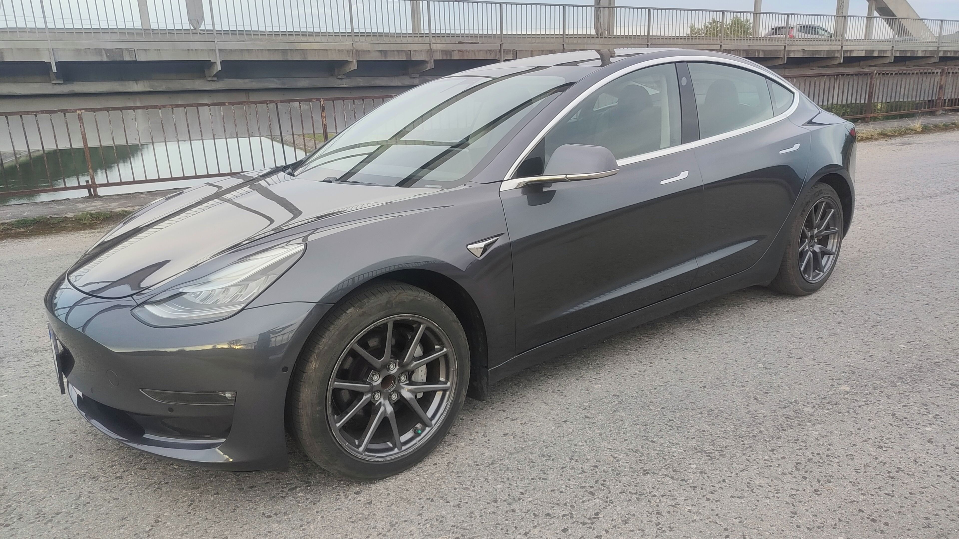 Tesla Model 3, Tesla model 3 standard range + - fotka 4
