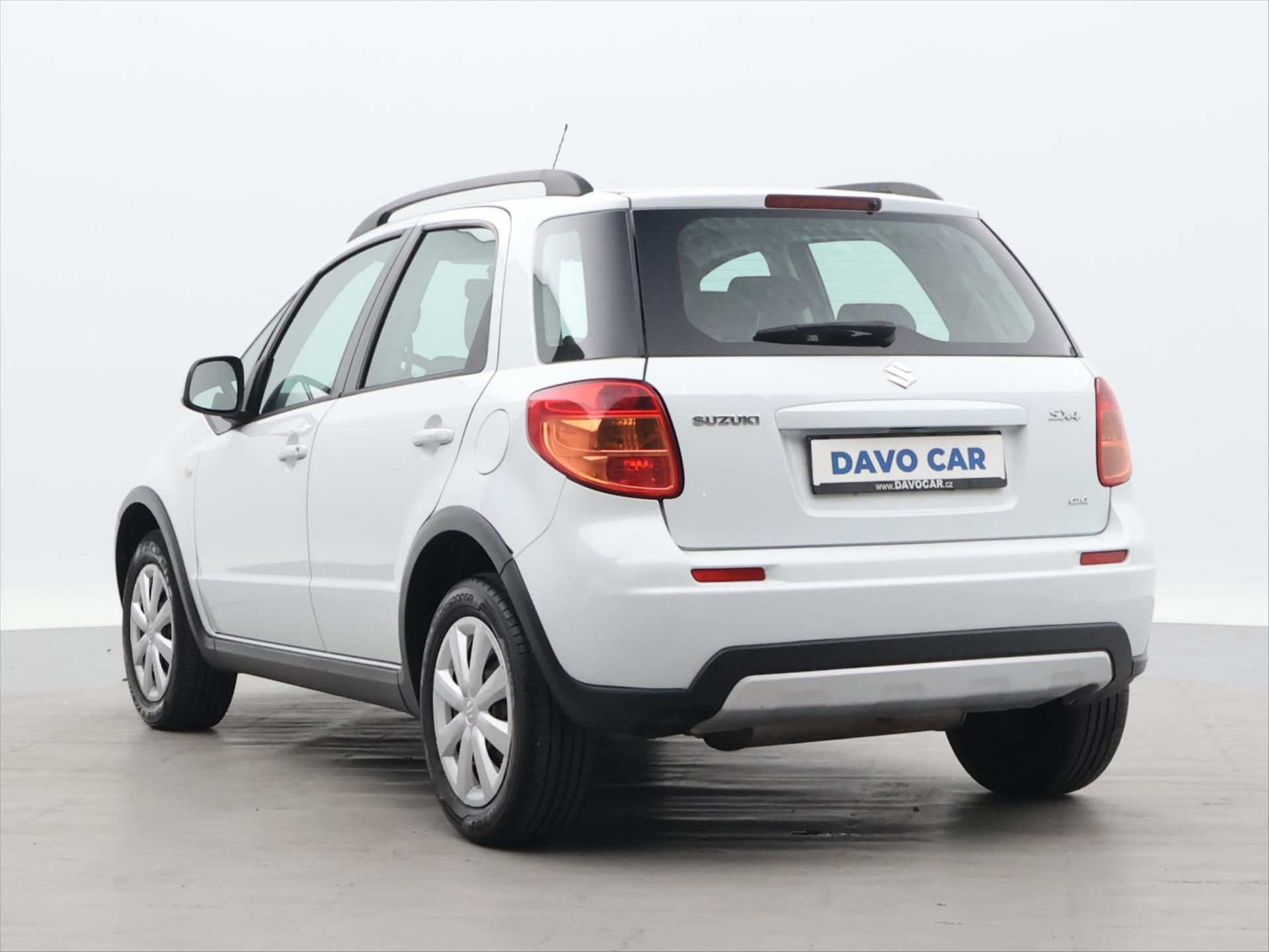 Suzuki SX4, 1.6 VVT 88kW 4x4 Klima - fotka 5