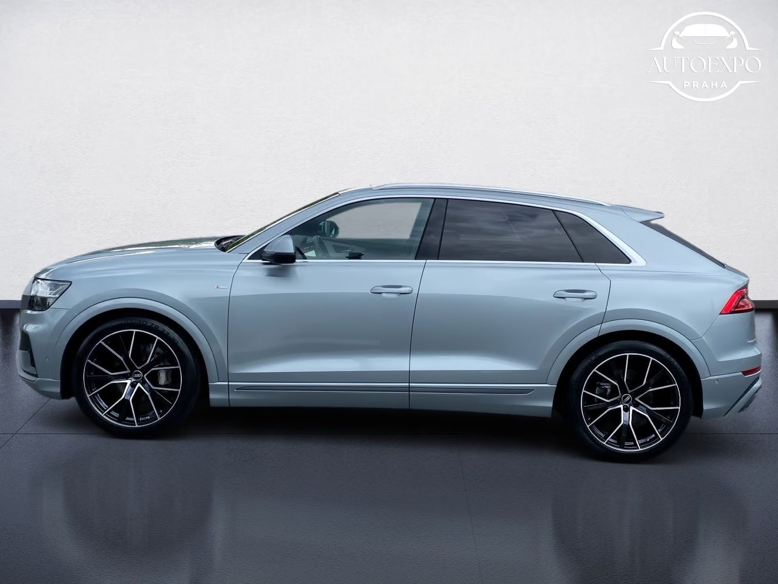 Audi Q8, 50 TDI S line quattro Tiptroni - fotka 3