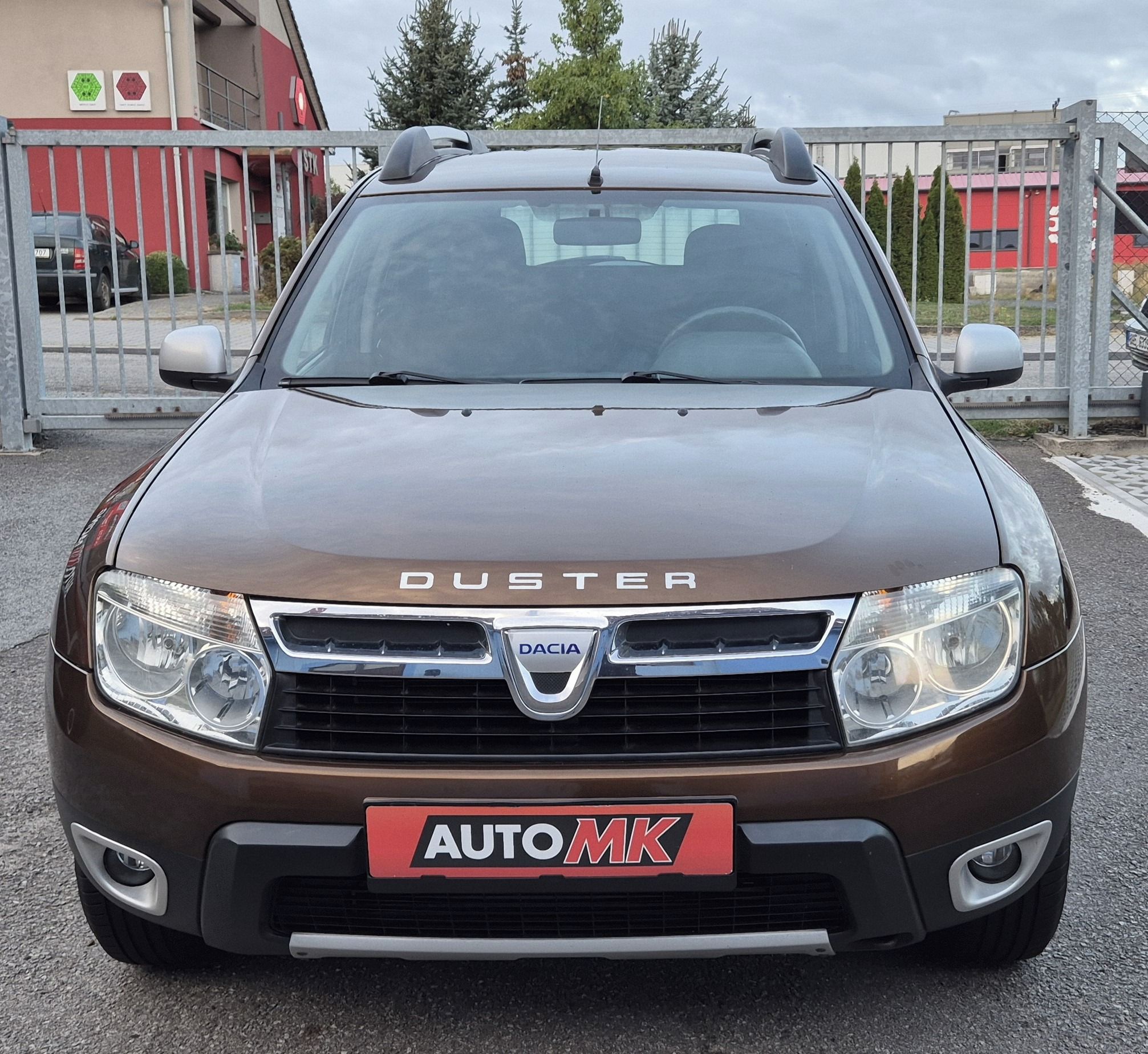 Dacia Duster, 1.5DCI 66 KW 1 maj serv kniha - fotka 2