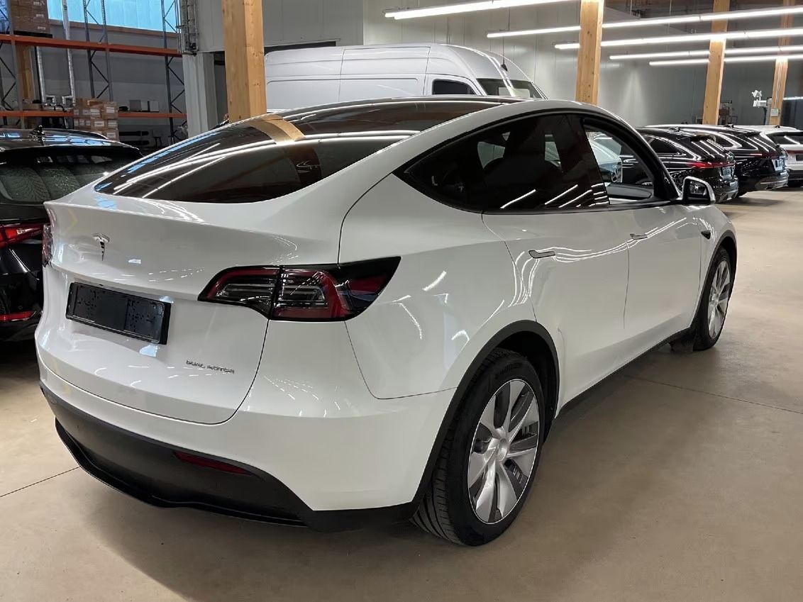 Tesla Model Y, Long Range Dual AWD*Kůže* - fotka 4