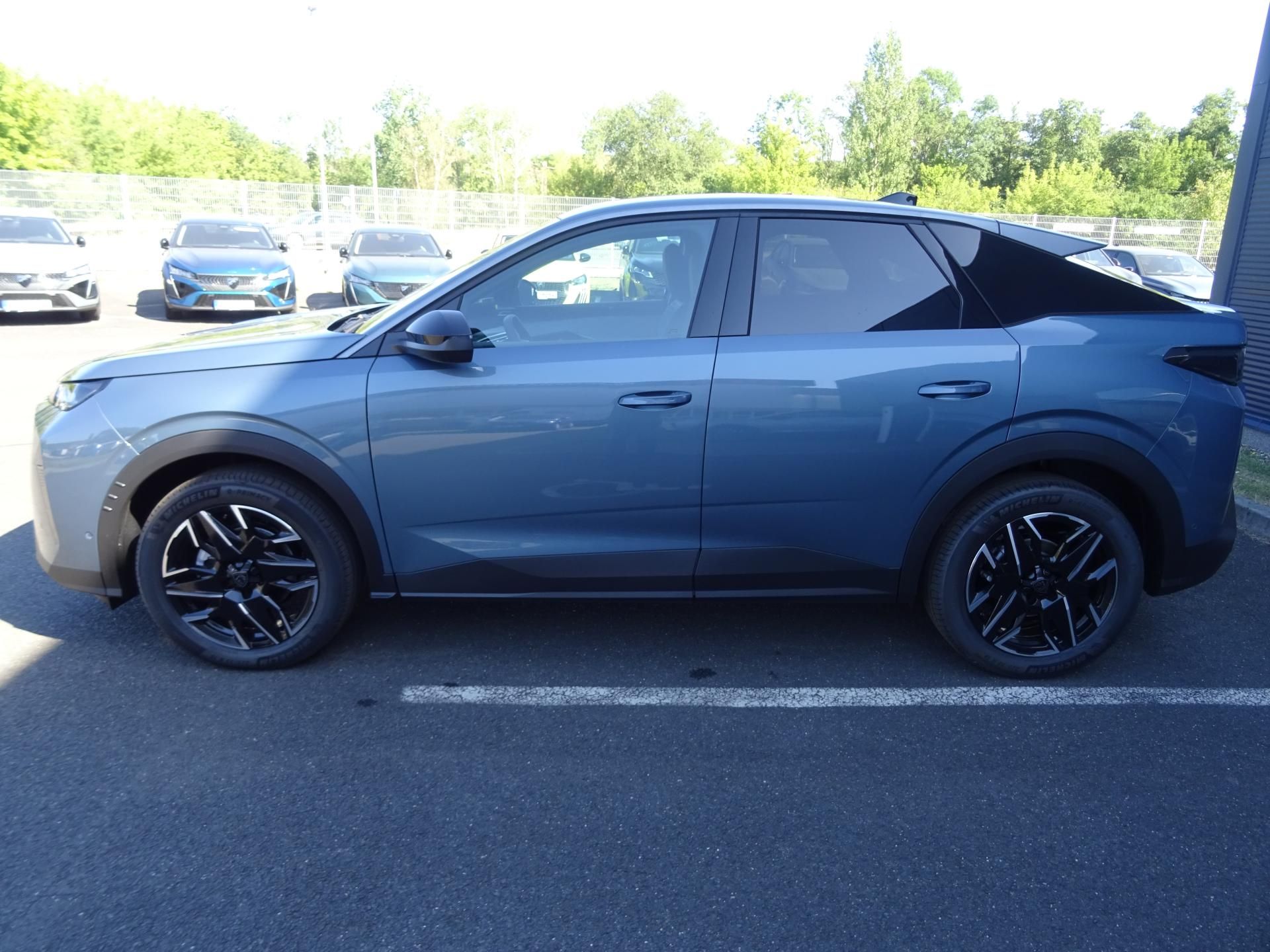 Peugeot 5008, BUSINESS Hybrid 145k e-DCS6 - fotka 4