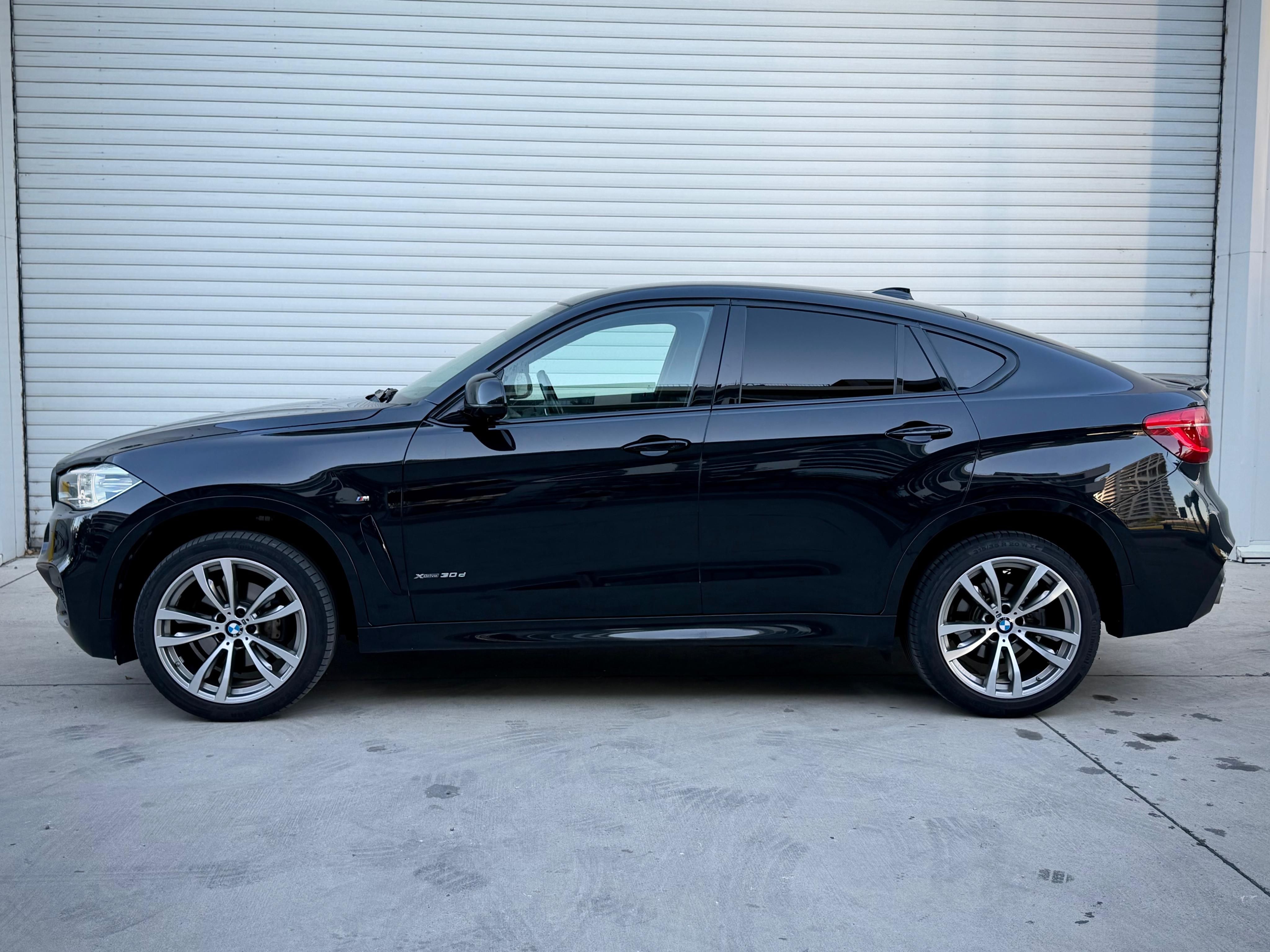 BMW X6, xDrive30d - 70.000km - fotka 3