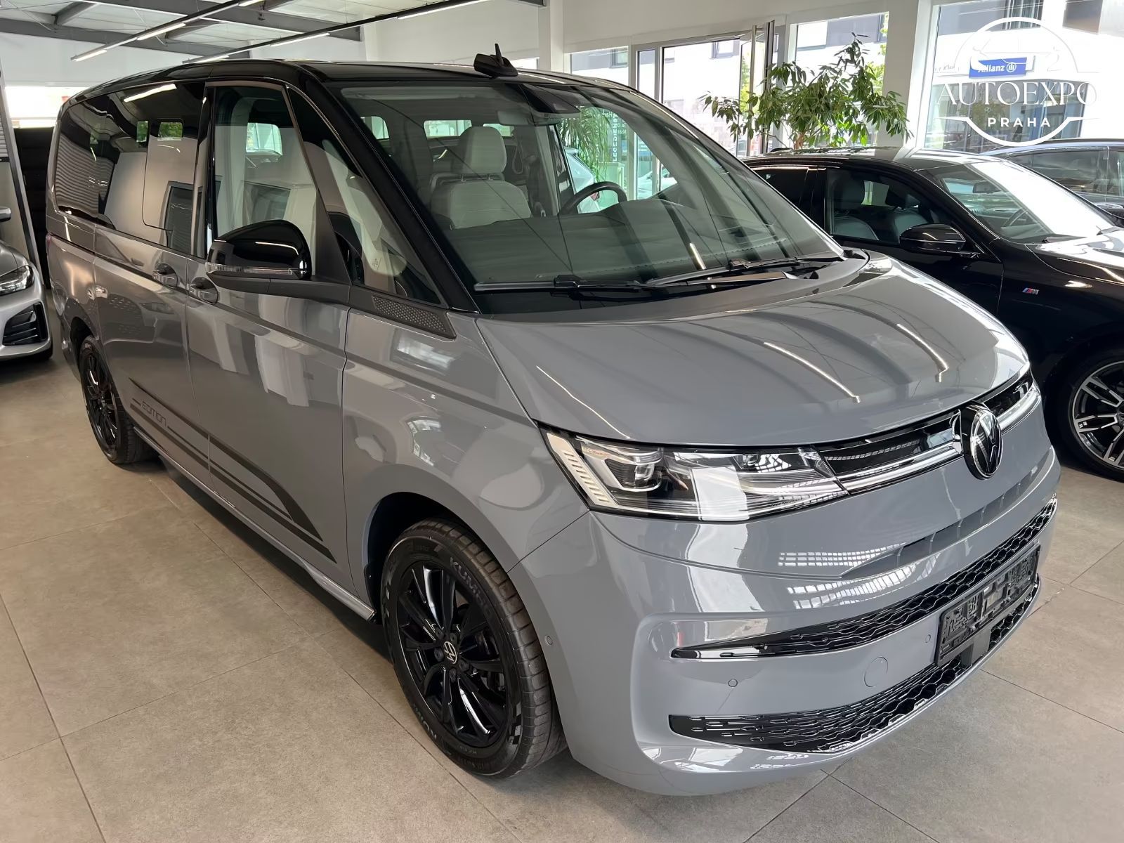 Volkswagen Multivan, Edition Long / 5 let. Garantie