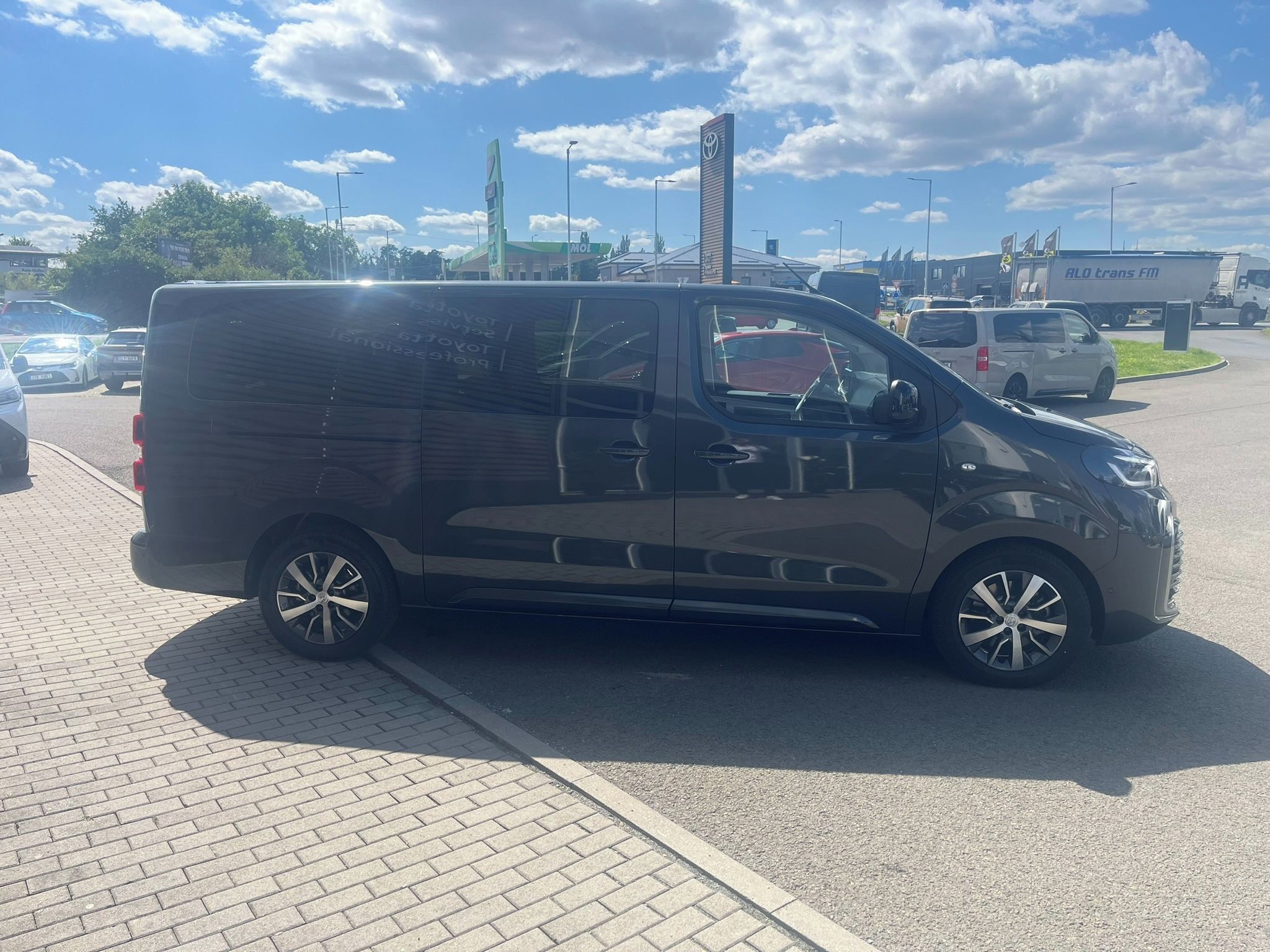 Toyota Proace Verso, 2.2L Family 180k TAŽNÉ - fotka 4
