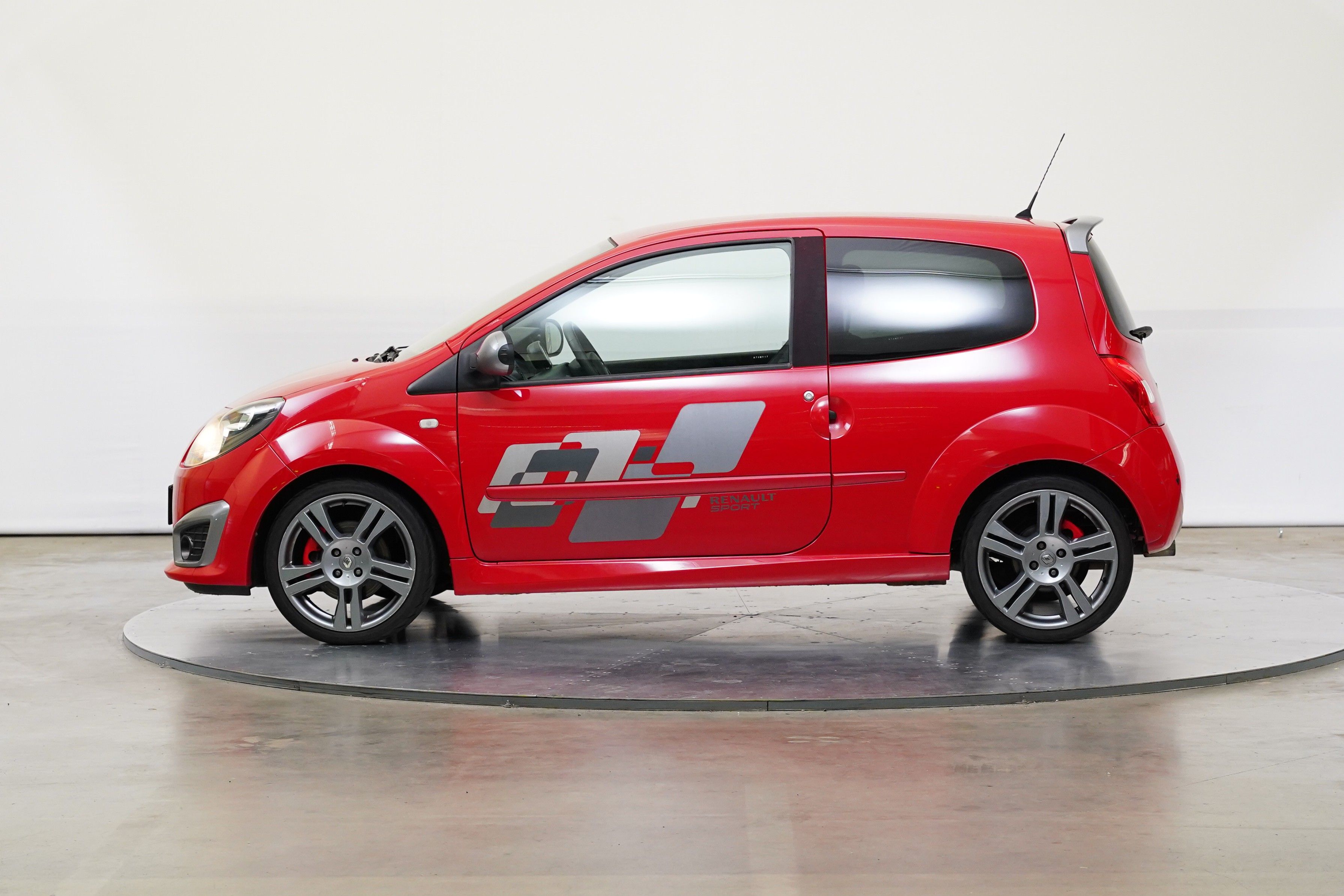 Renault Twingo, 1.6 98 kW Sport - fotka 3