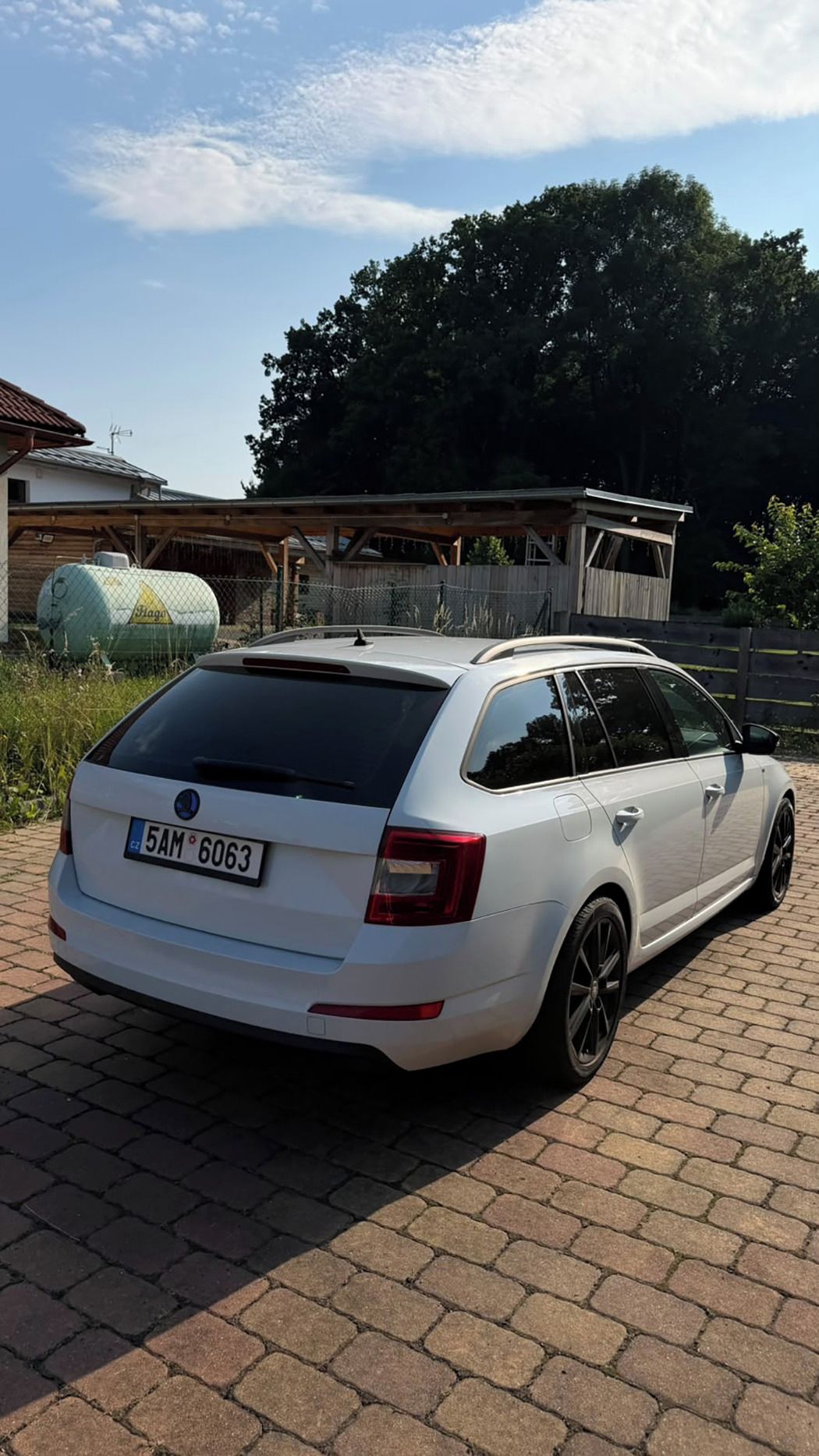 Škoda Octavia - fotka 4