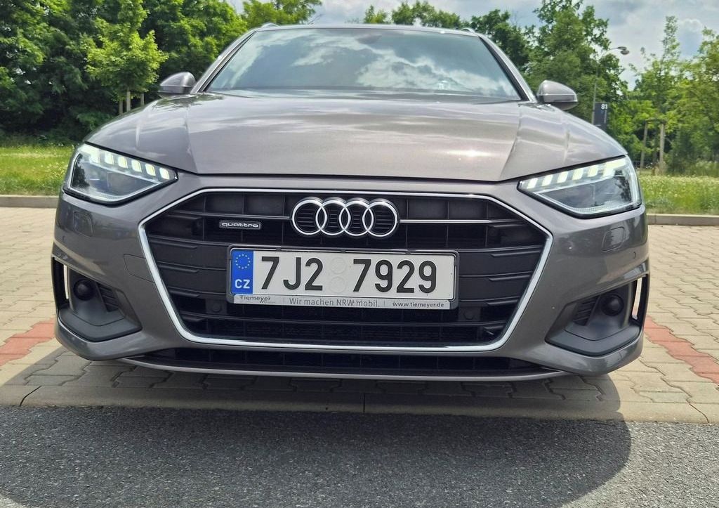 Audi A4 Avant, 40 TDI quattro Stronic Sline