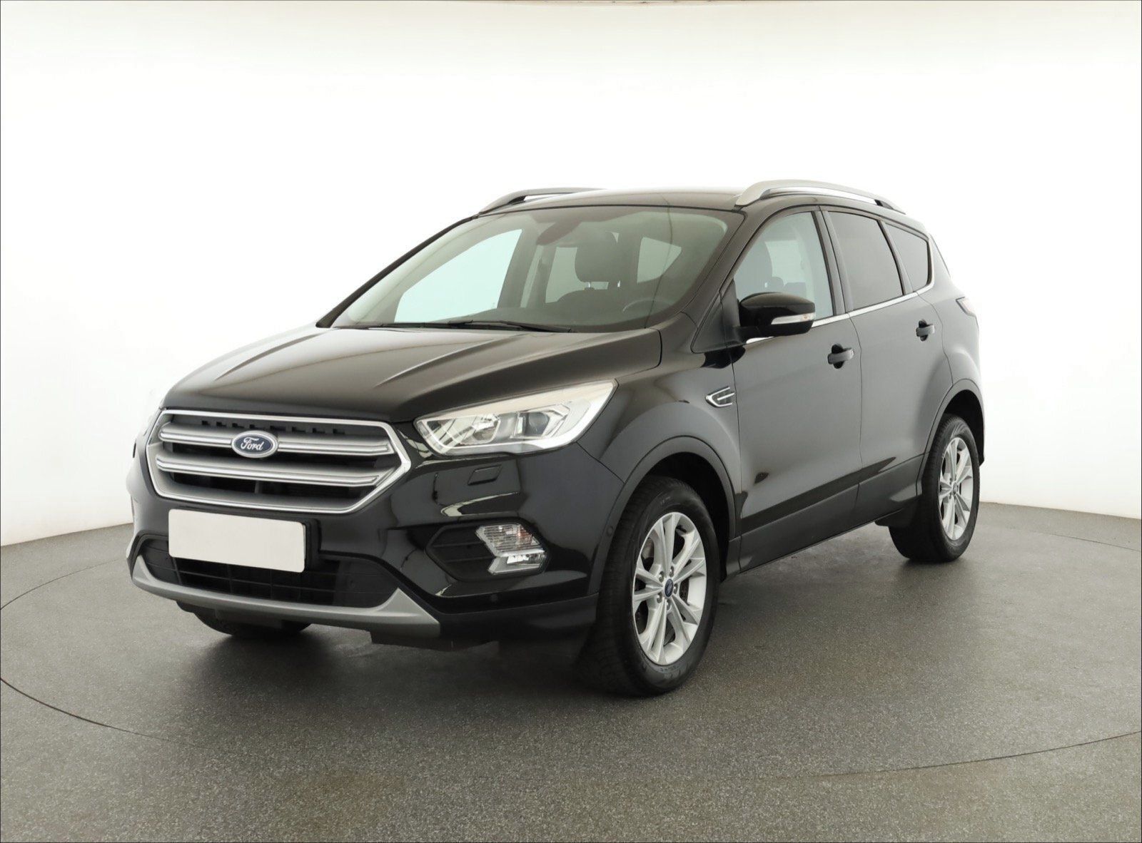 Ford Kuga, 1.5 EcoBoost, ČR,1.maj - fotka 3