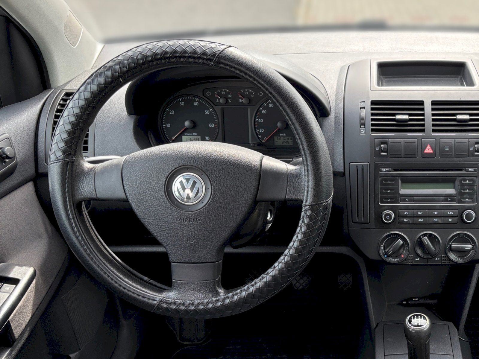 Volkswagen Polo, POLO A04 COMFO 44 2V M5F - fotka 5