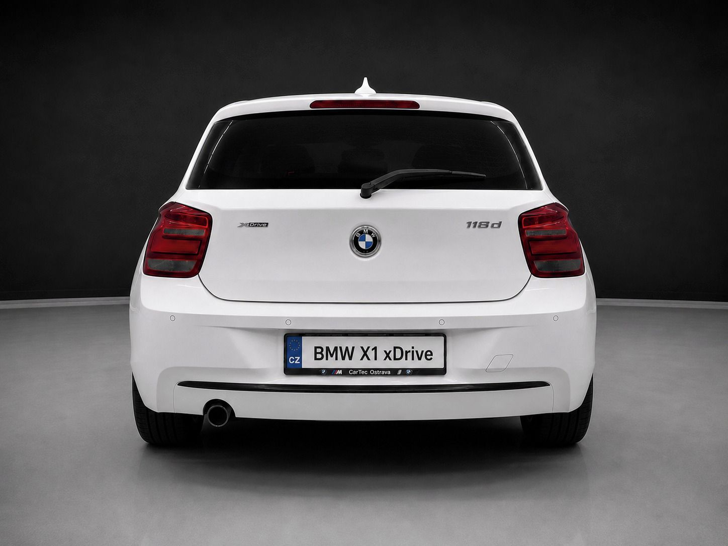 BMW Řada 1, BMW 118d Xdrive sport line - fotka 4