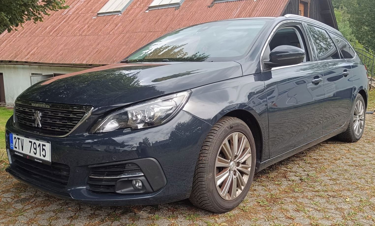 Peugeot 308, 1,2 96kw servis, masáž sedadla - fotka 4