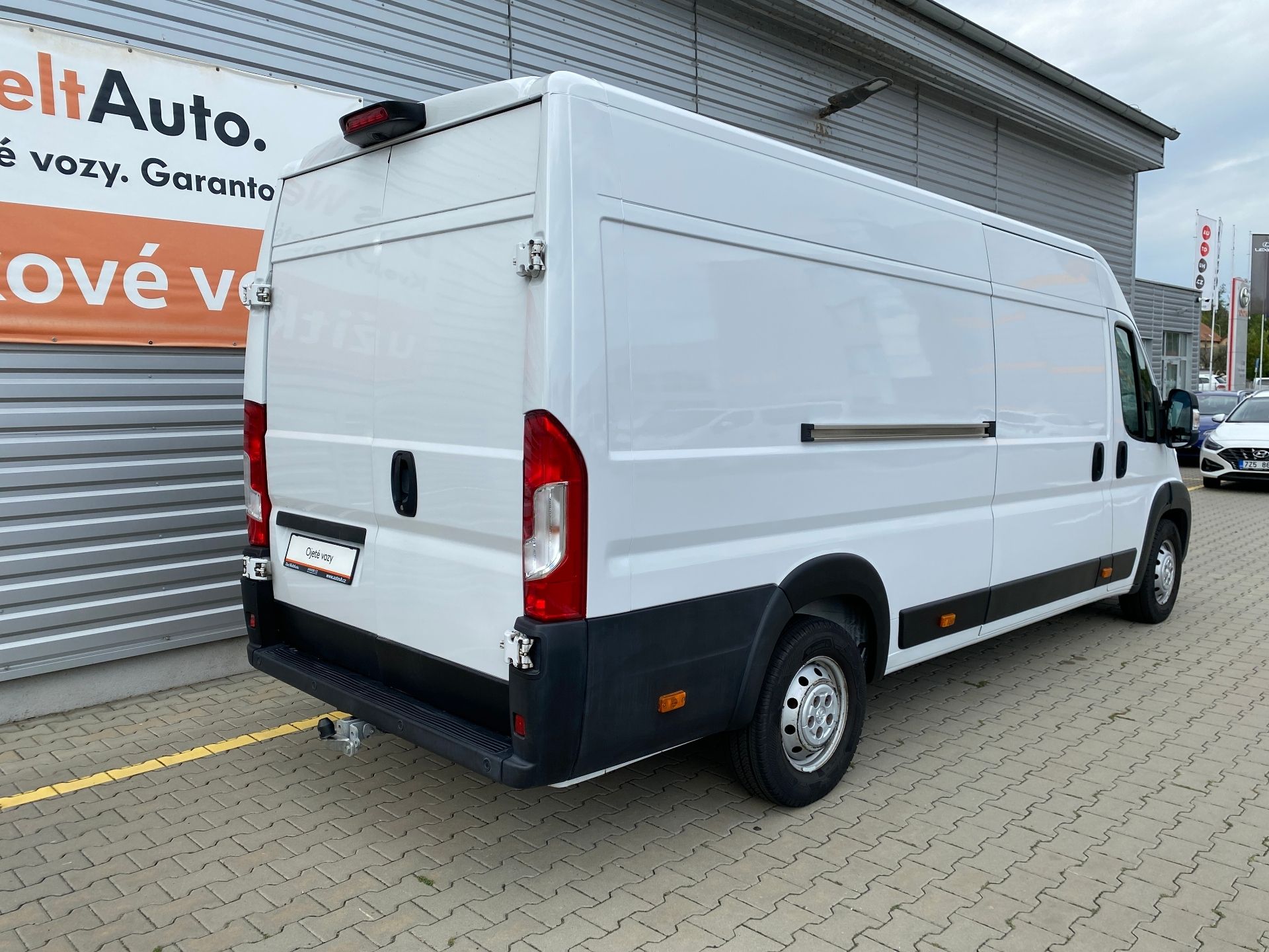 Peugeot Boxer, 2.2 HDi 121kW L3H2 - fotka 2