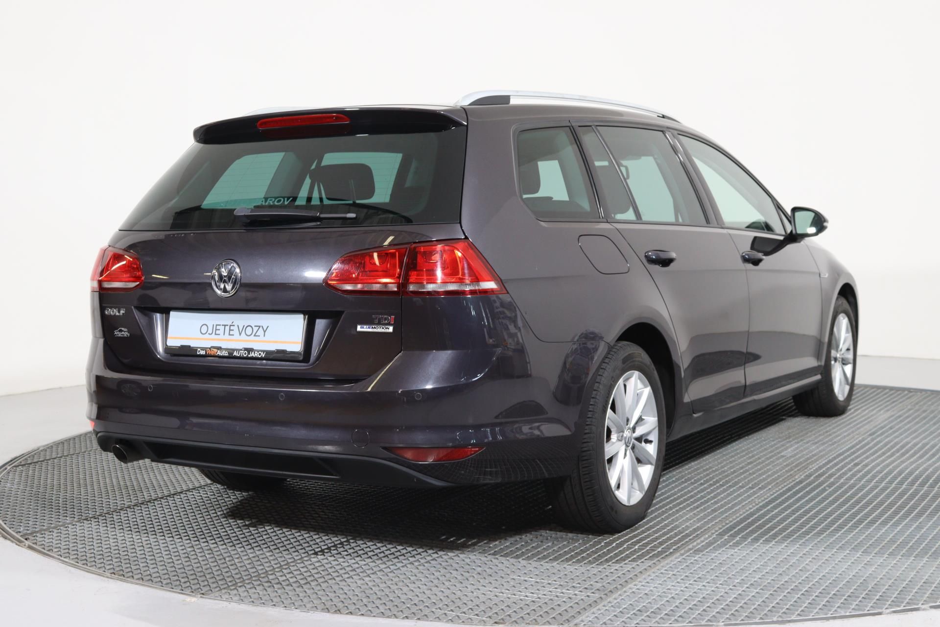 Volkswagen Golf Variant, 1,6 TDI Lounge 81kW/TAŽNÉ ZAŘÍ - fotka 2