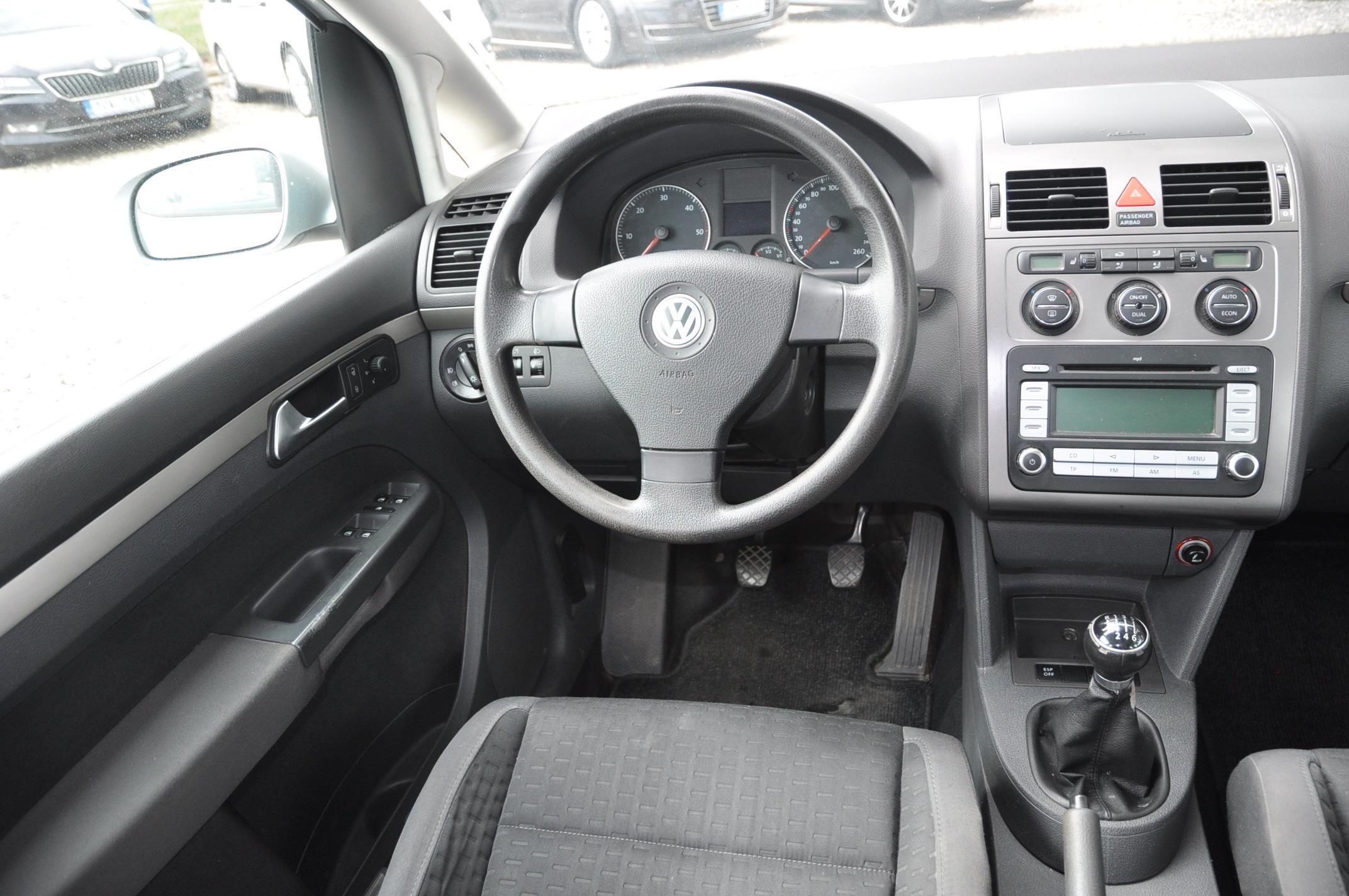 Volkswagen Touran, 1.9TDi 77kW 7.míst - fotka 5