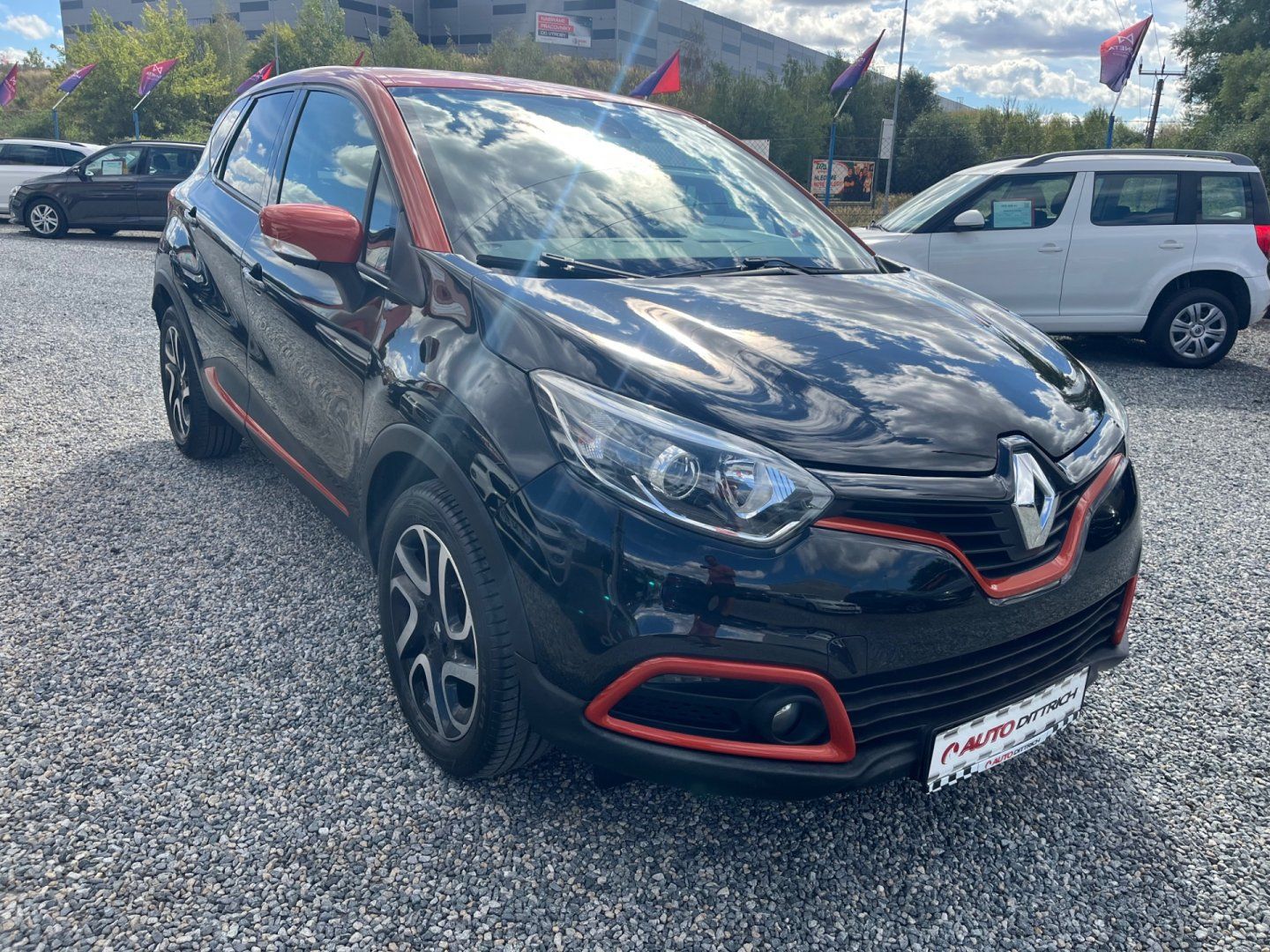 Renault Captur, 0.9 TCe  INTENS - fotka 4