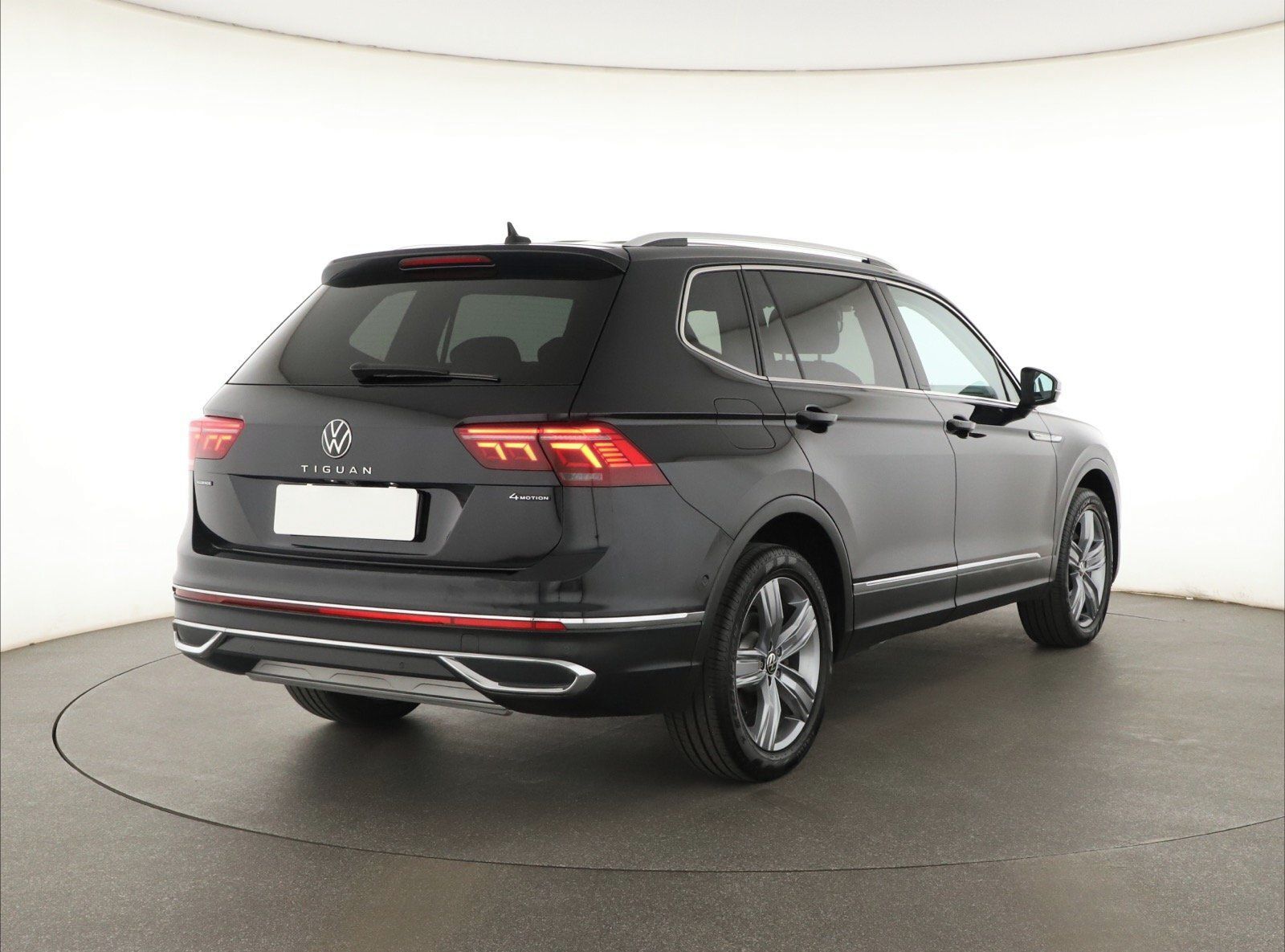 Volkswagen Tiguan Allspace, 2.0 TSI, Elegance, 4X4 - fotka 5