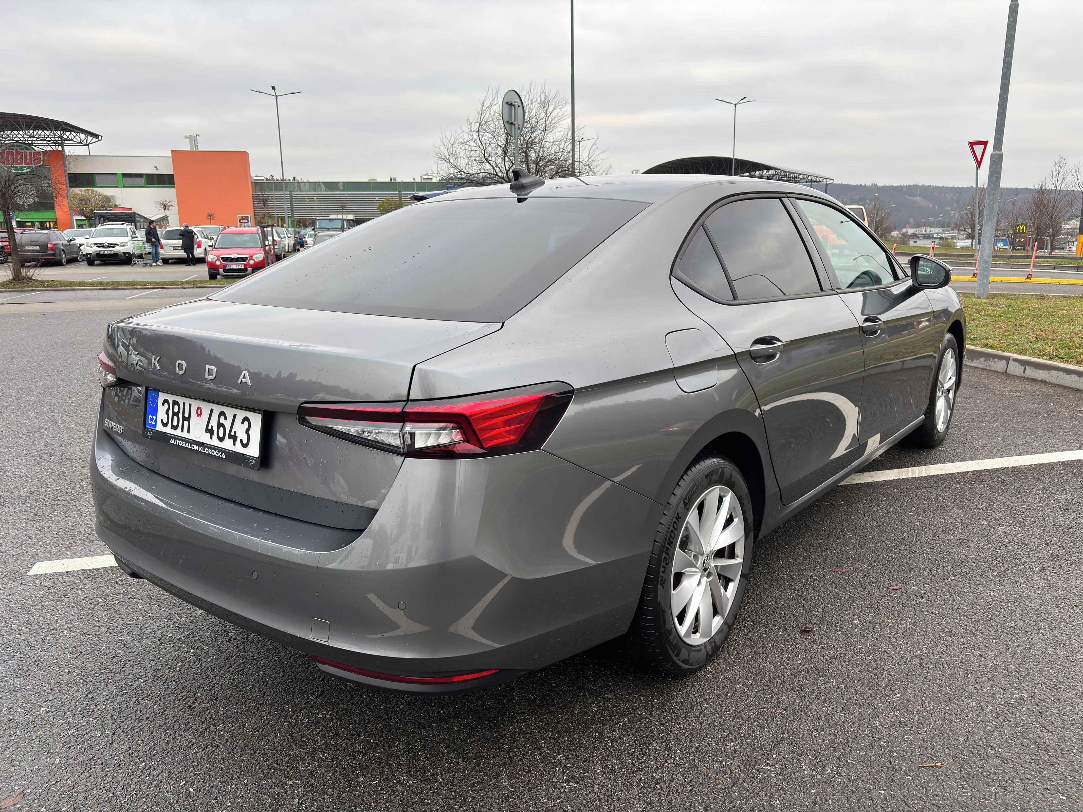 Škoda Superb, prodloužená záruka - fotka 2