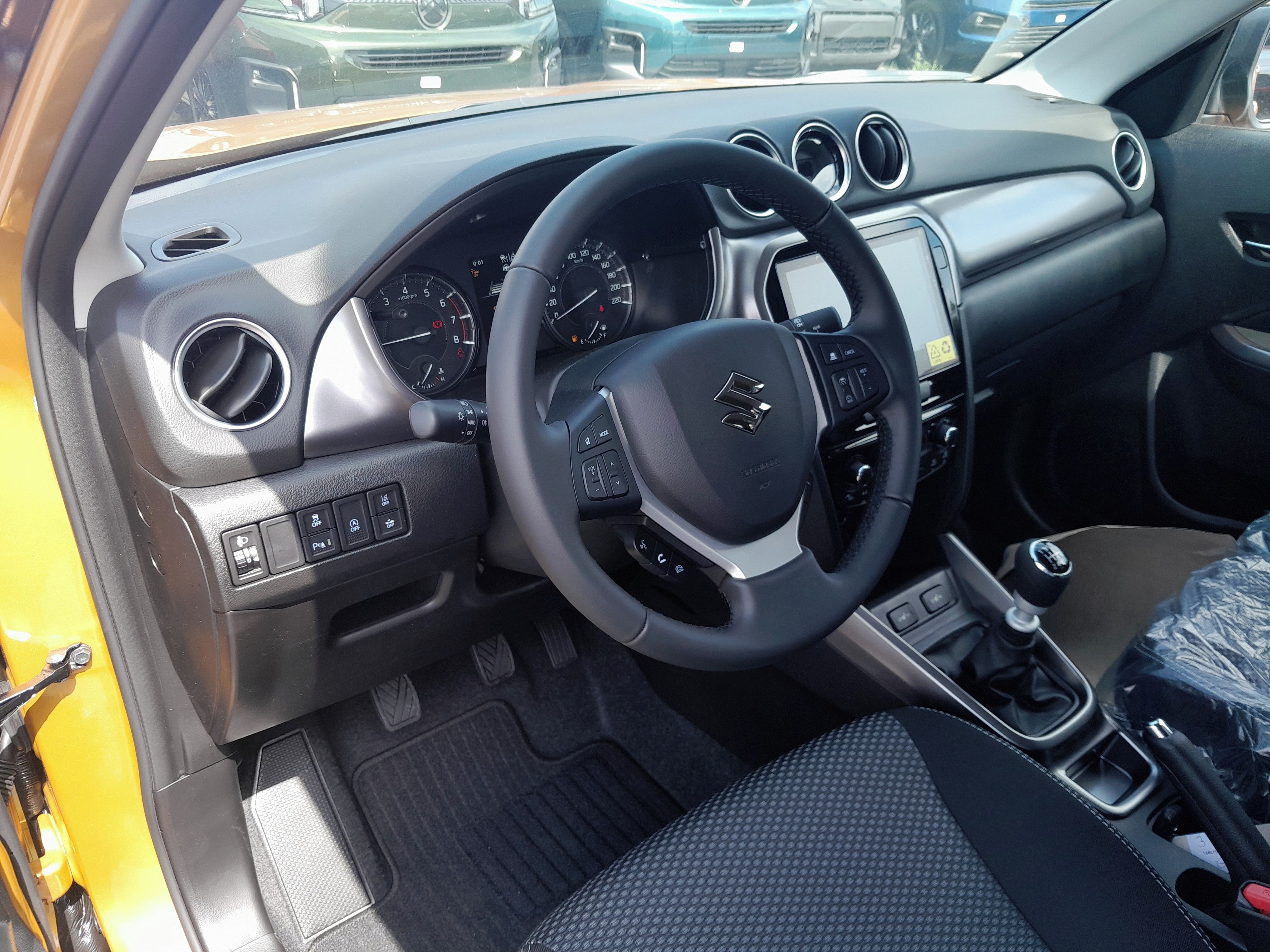 Suzuki Vitara, 1,4 PREMIUM AT+ZK - fotka 5
