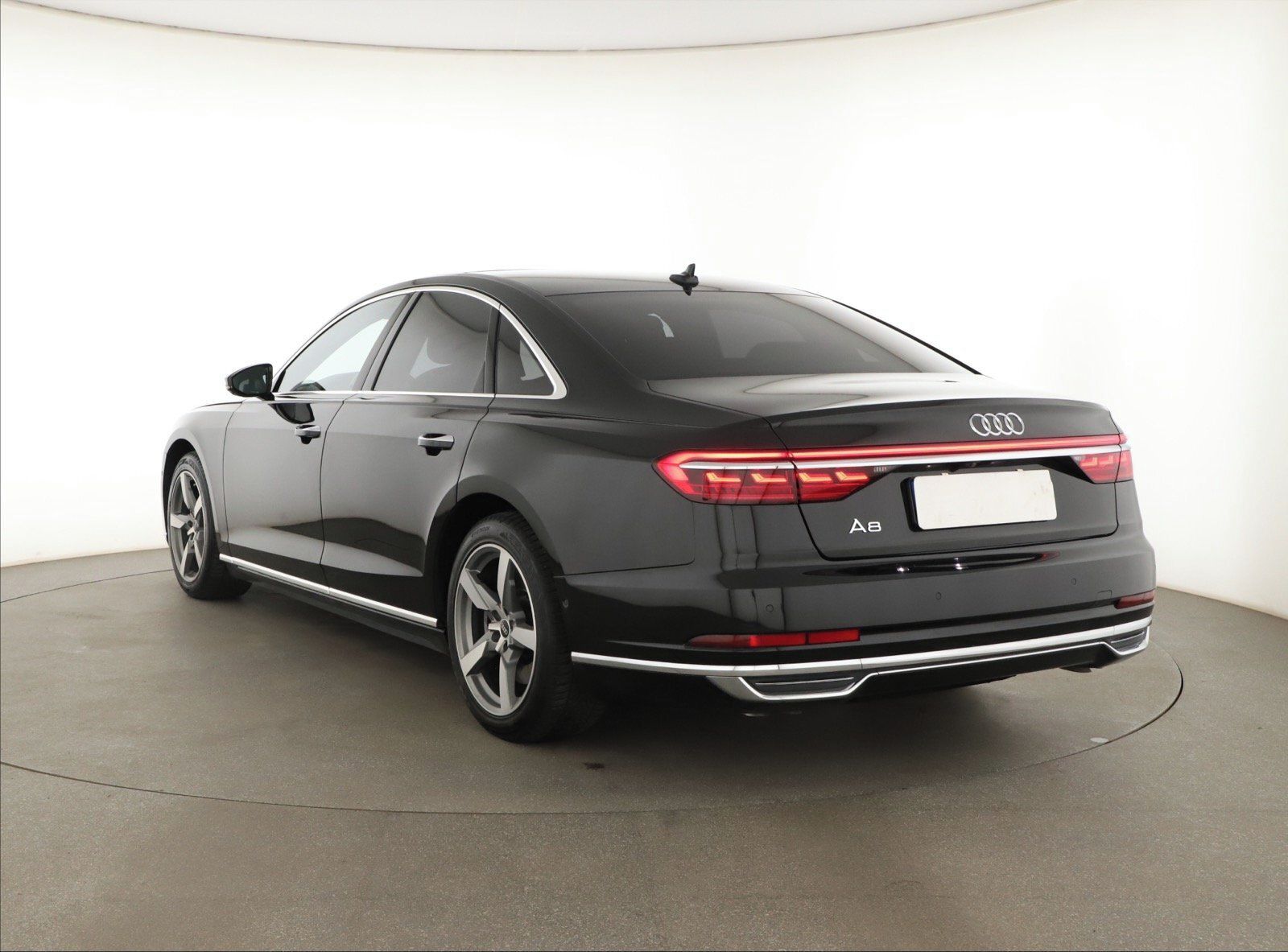 Audi A8, 60 TFSI, ČR, DPH, B&O, 360° - fotka 4